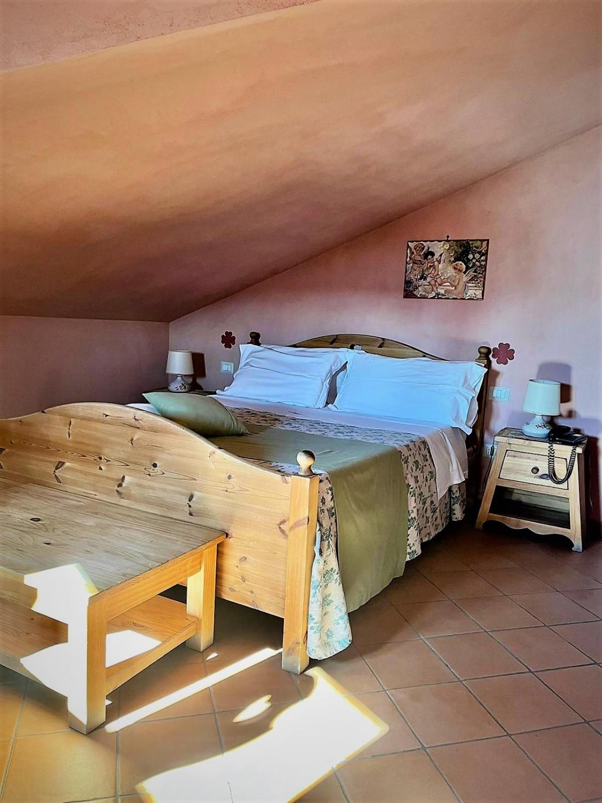 Double or Twin Room with Bathroom photo 2