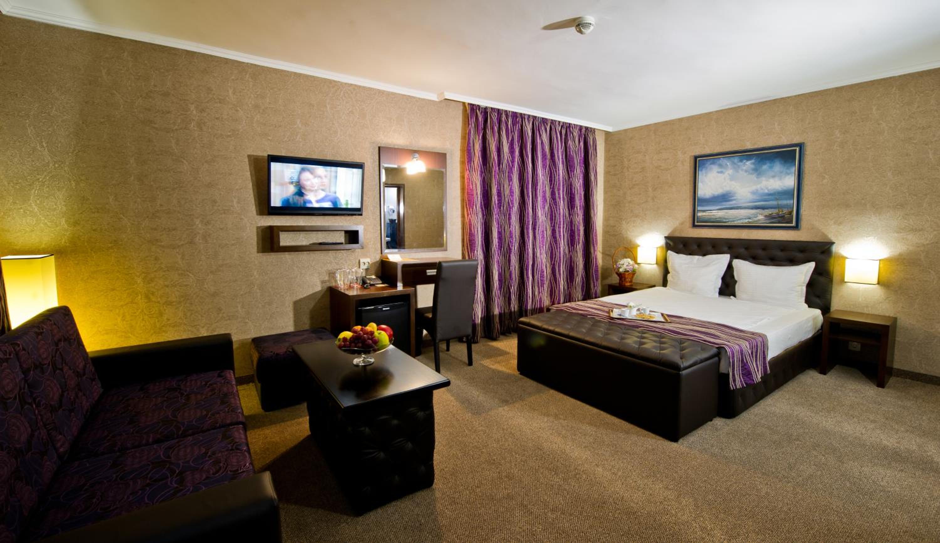 Junior Suite with Balcony photo 2