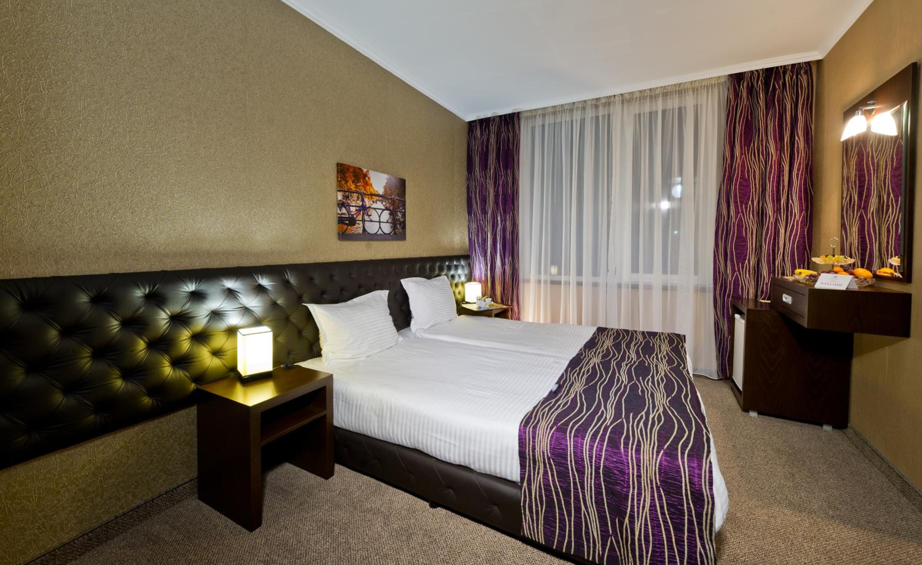 Double or Twin Room - Photo 2