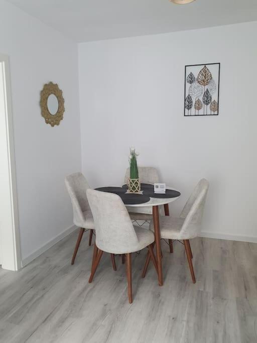 One-Bedroom Apartment - Photo 19
