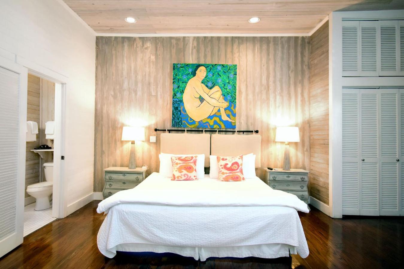 Deluxe King Room - Photo 5