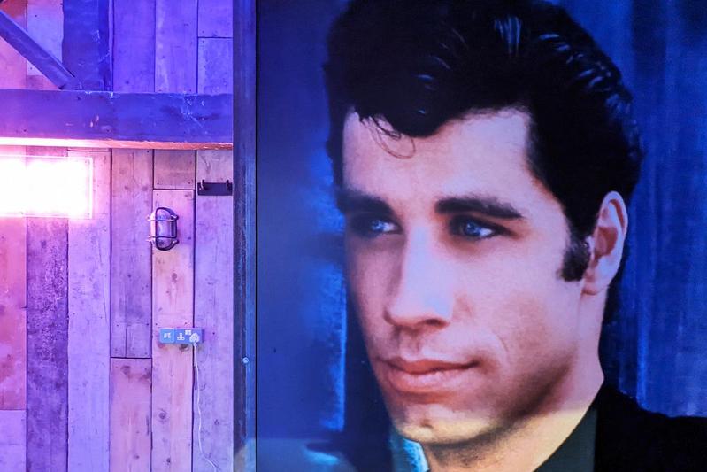 Grease - Double Room - Photo 4