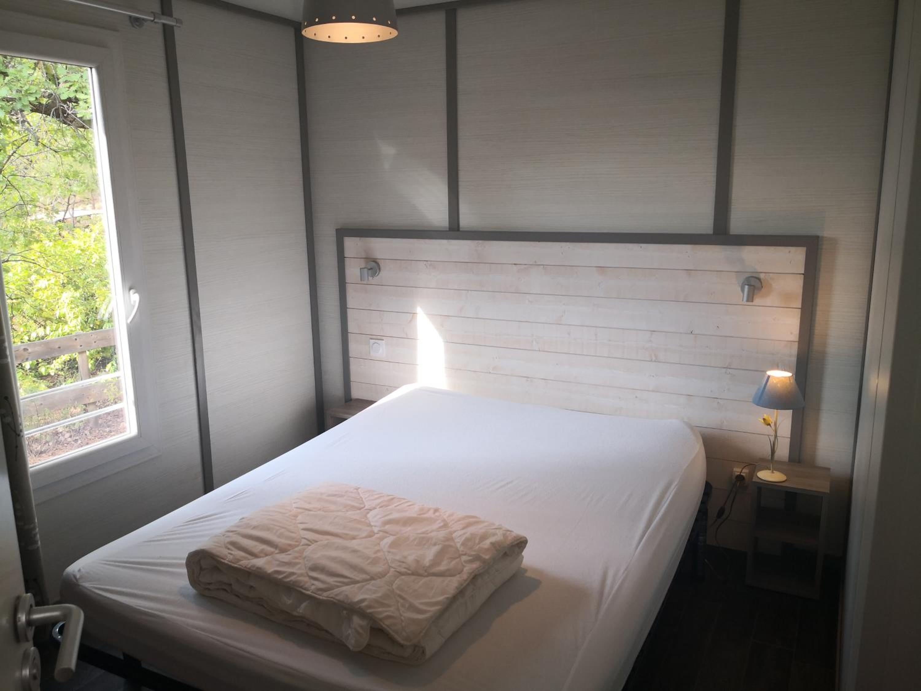 Prestige Three-Bedroom Chalet (6 Adults) photo 3