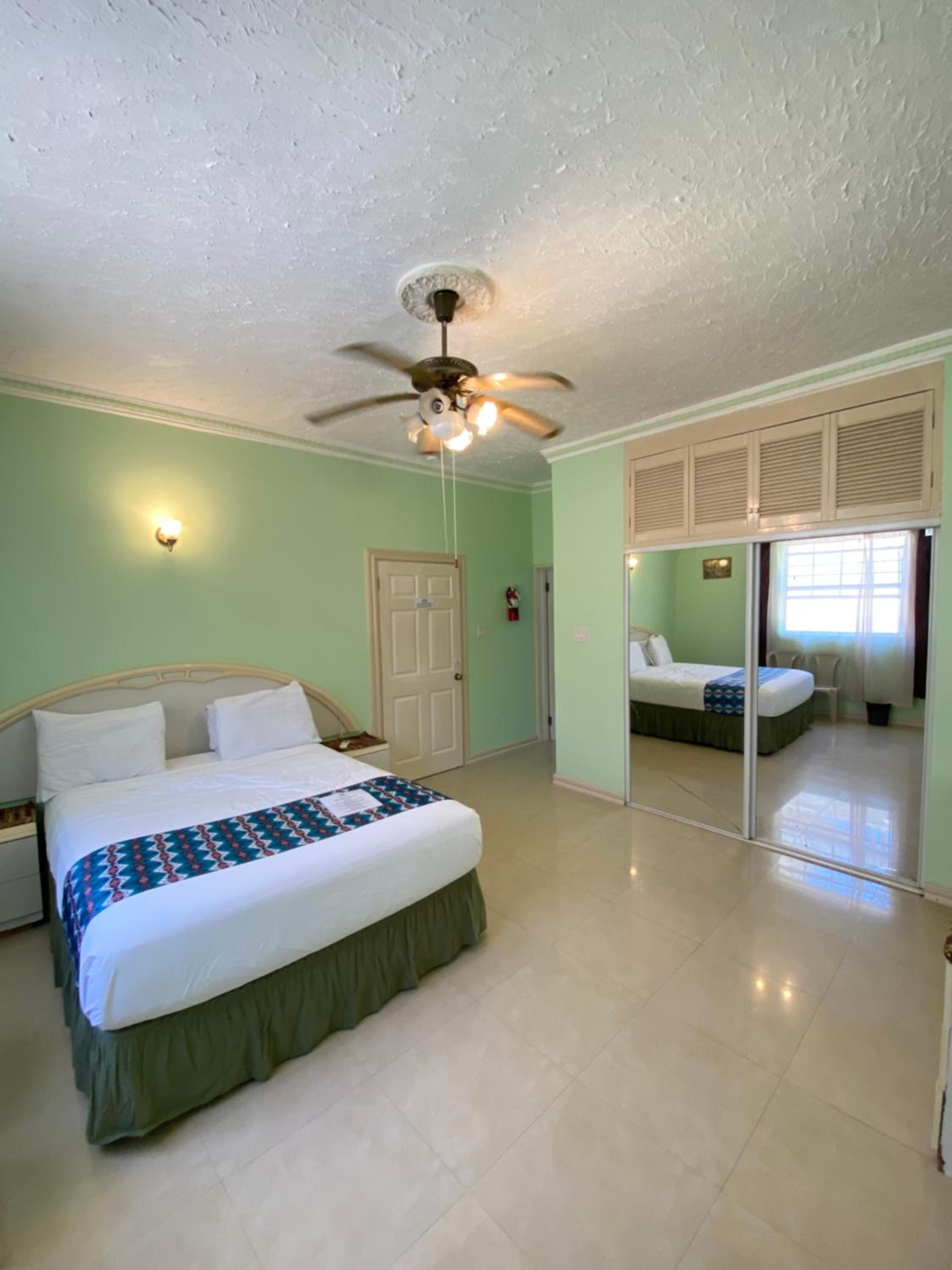 Superior Queen Room photo 3