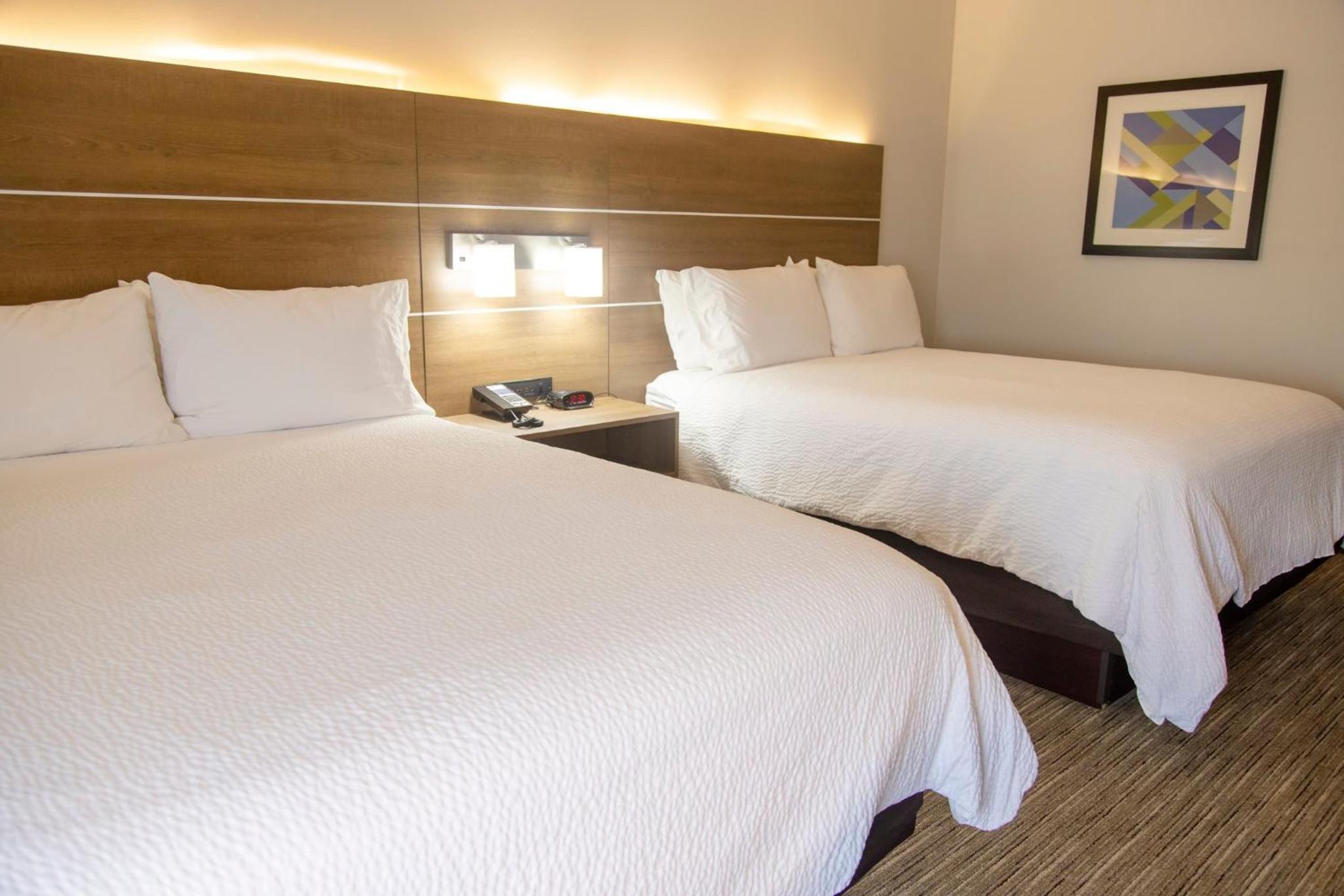 Standard Queen Room with Two Queen Beds - Photo 1