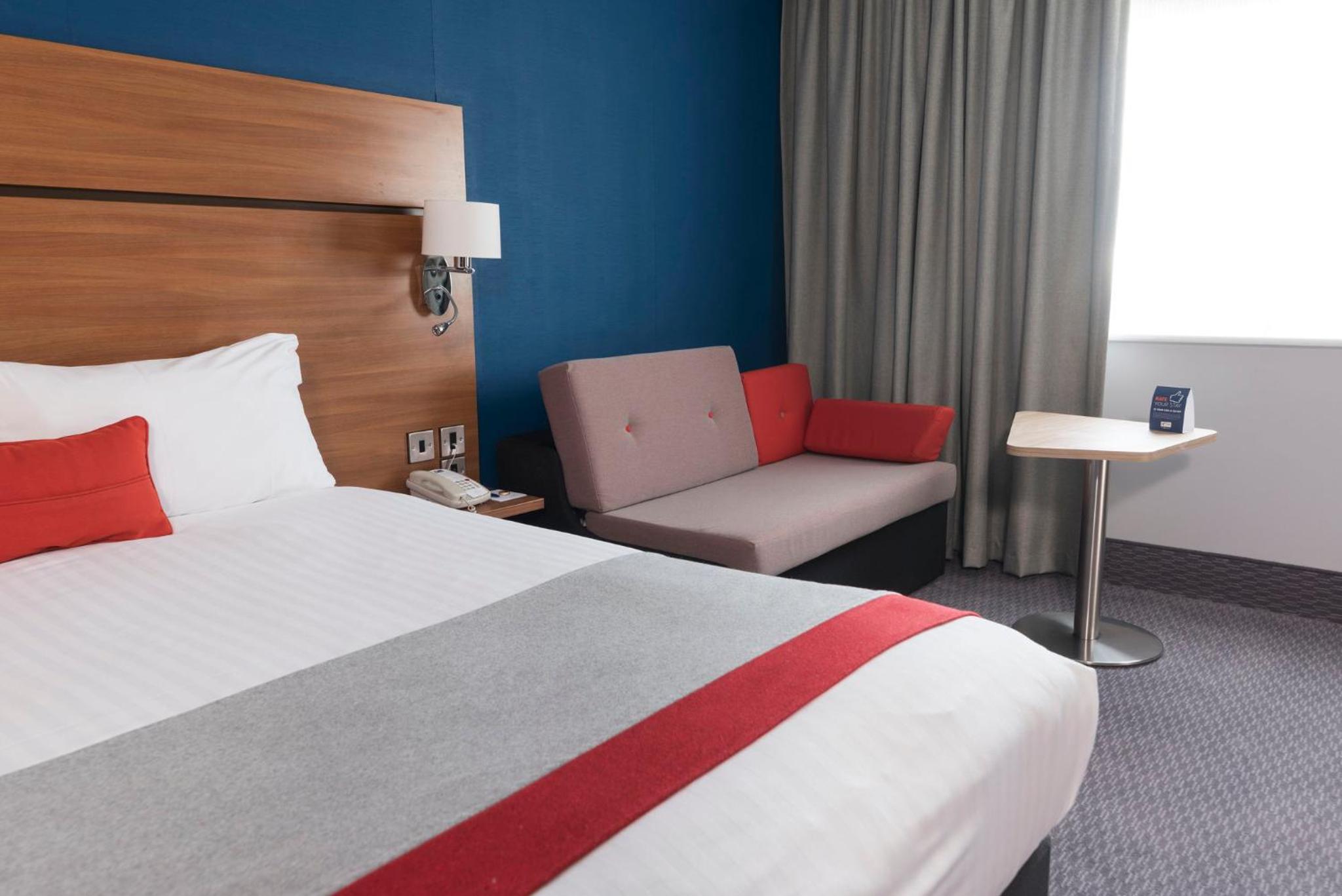 Standard Double Room with Free Hot Breakfast - Photo 5