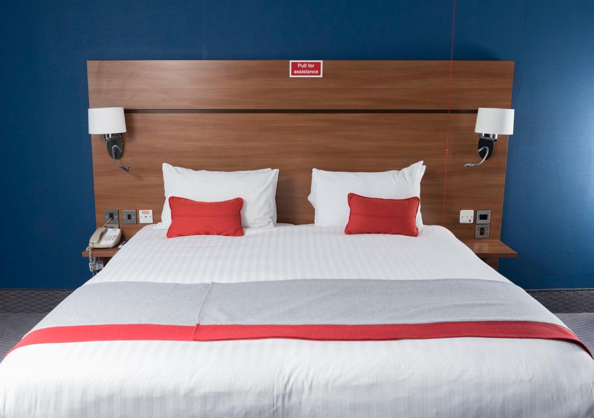 Double Room with Free Hot Breakfast - Accessible - Photo 9