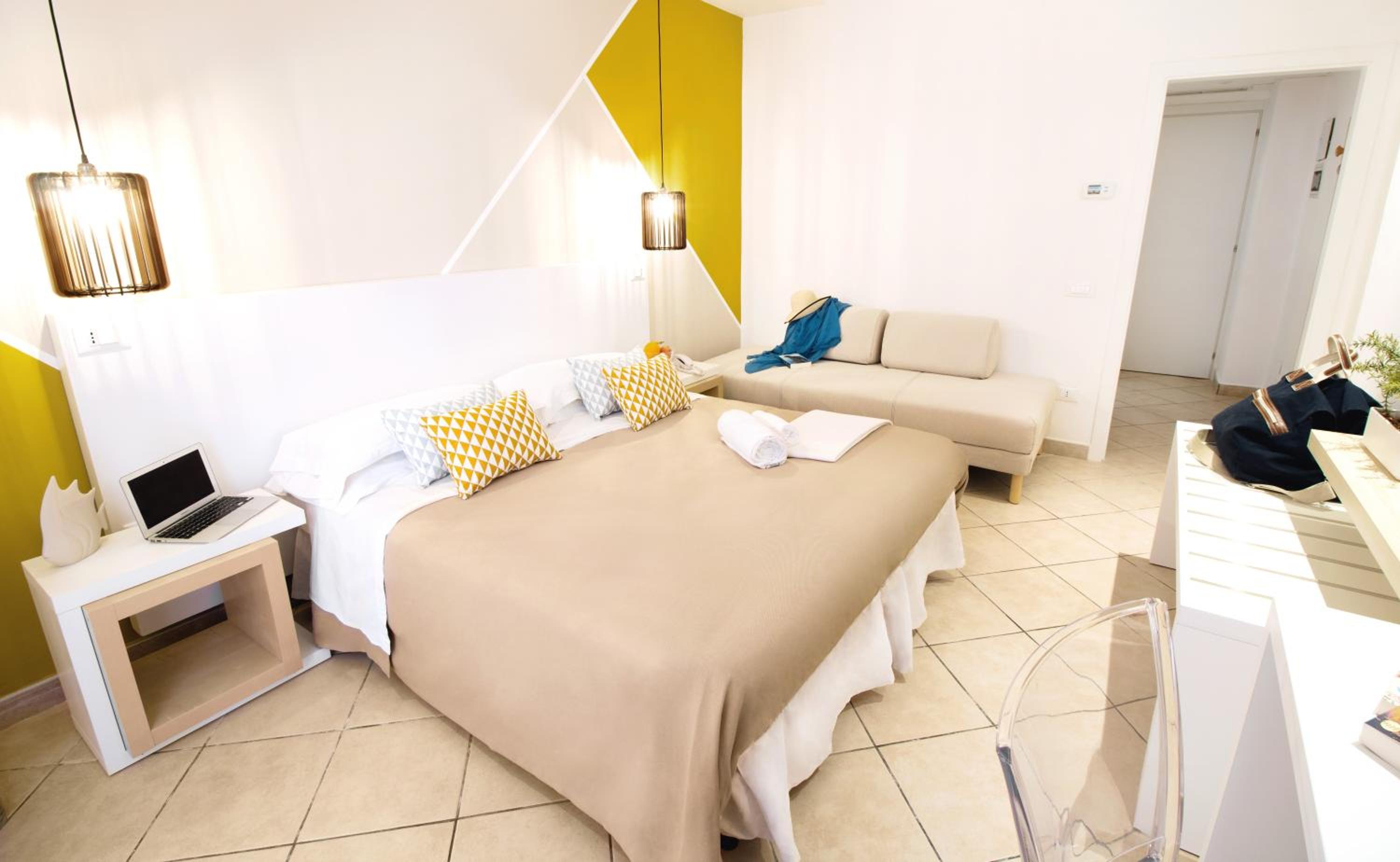 Economy Double or Twin Room with Balcony Internal View  - Photo 3