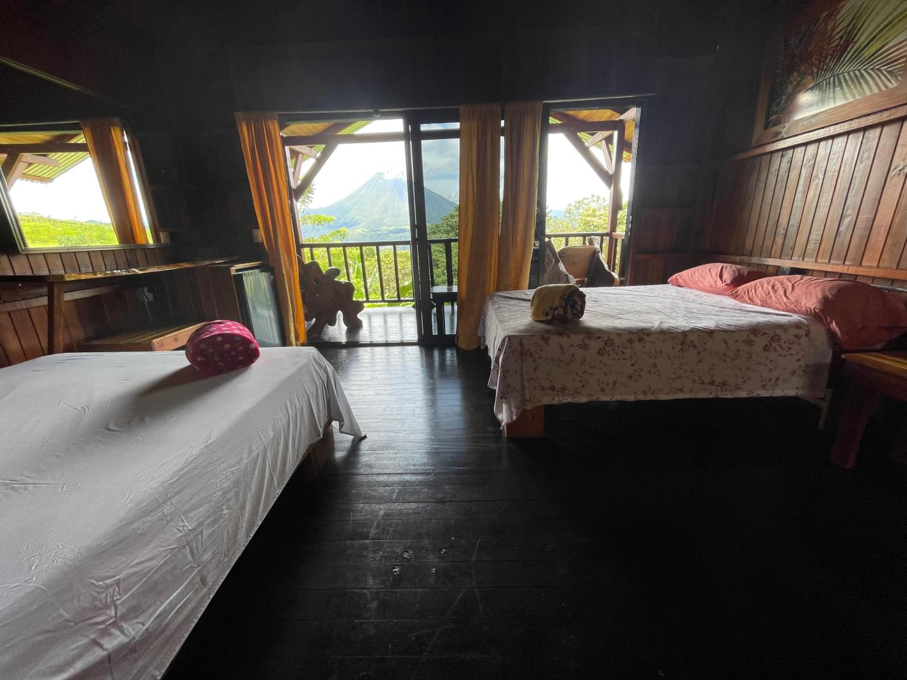 Quadruple Bungalow with Volcano View photo 2