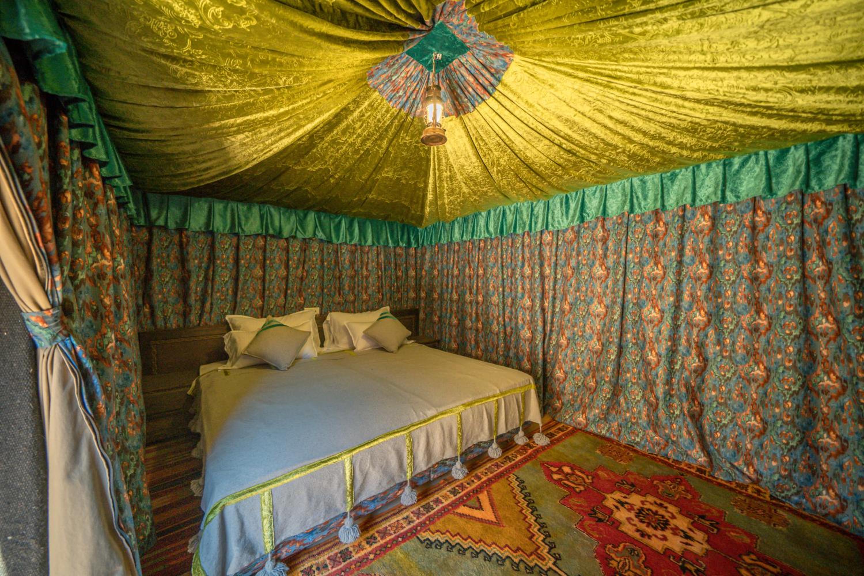Tent - Photo 1