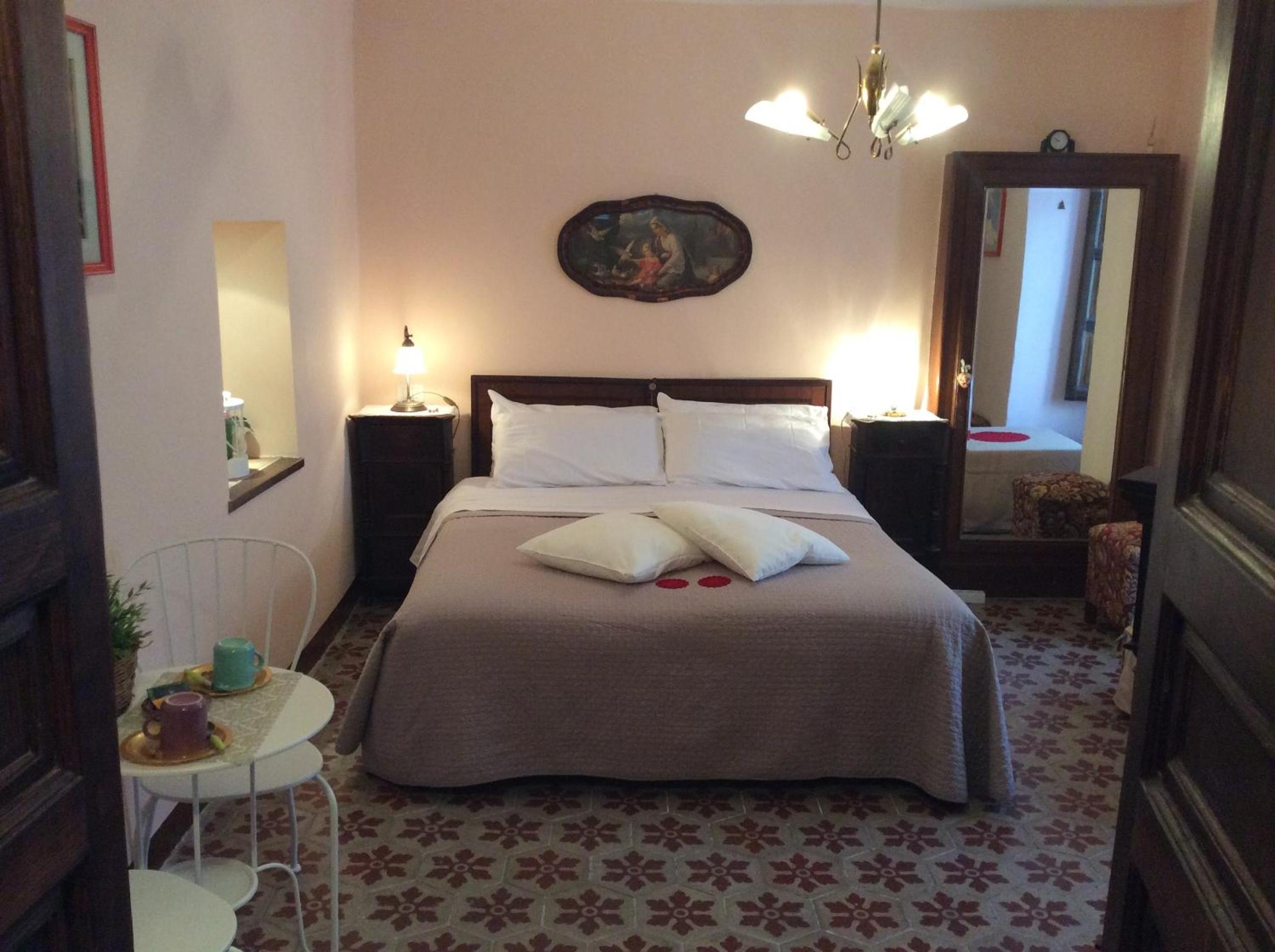 Double or Twin Room - Photo 1