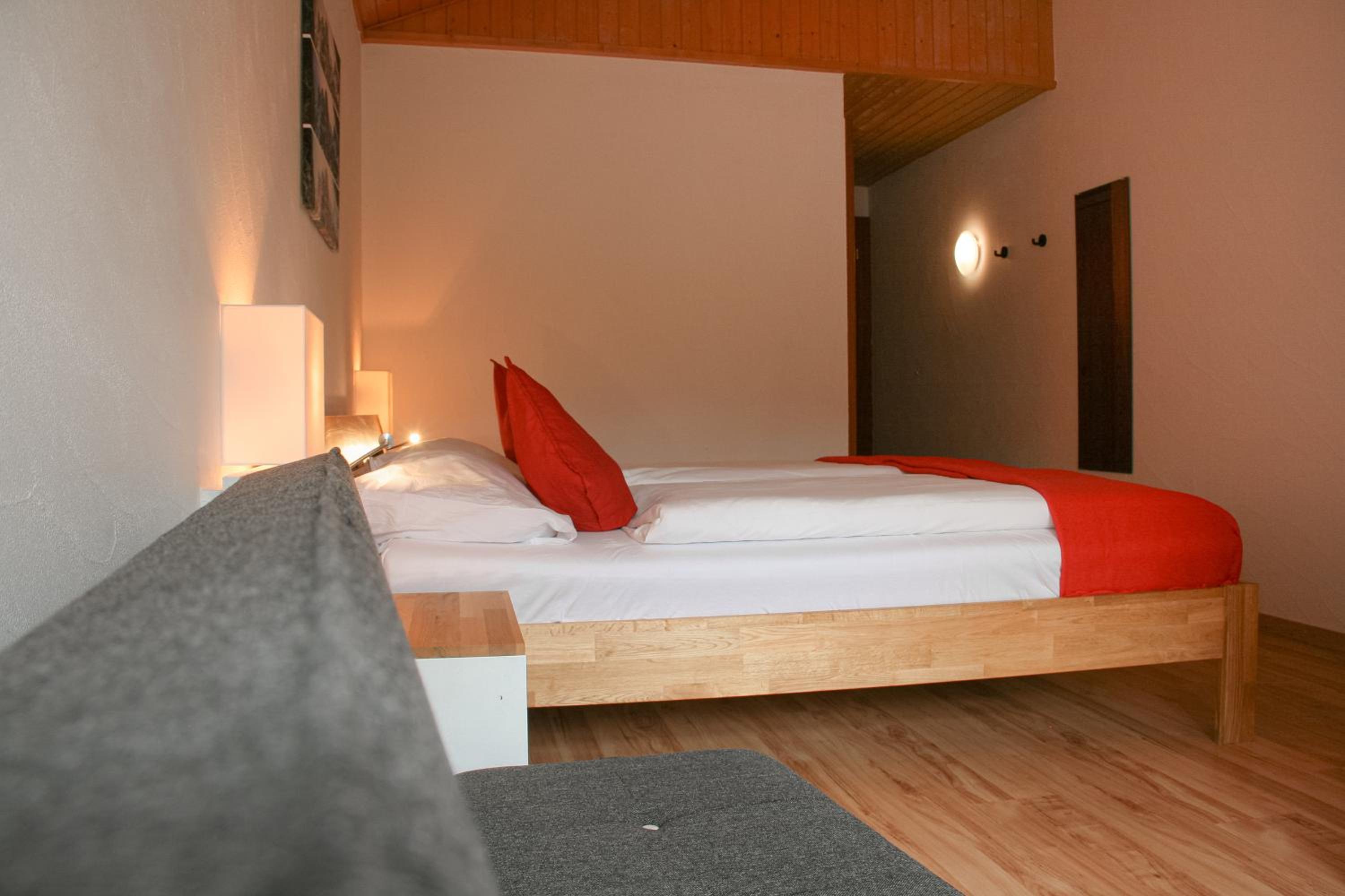 Standard Double Room - Photo 6
