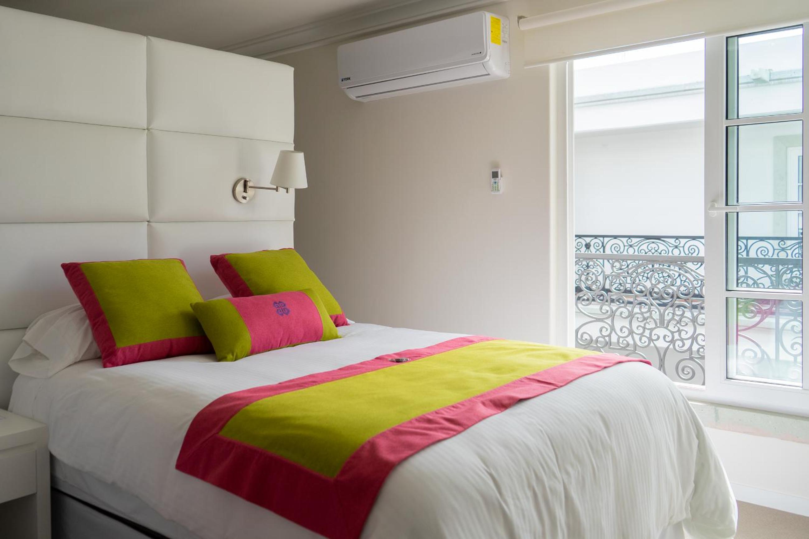 Superior Queen Room with Two Queen Beds photo 2