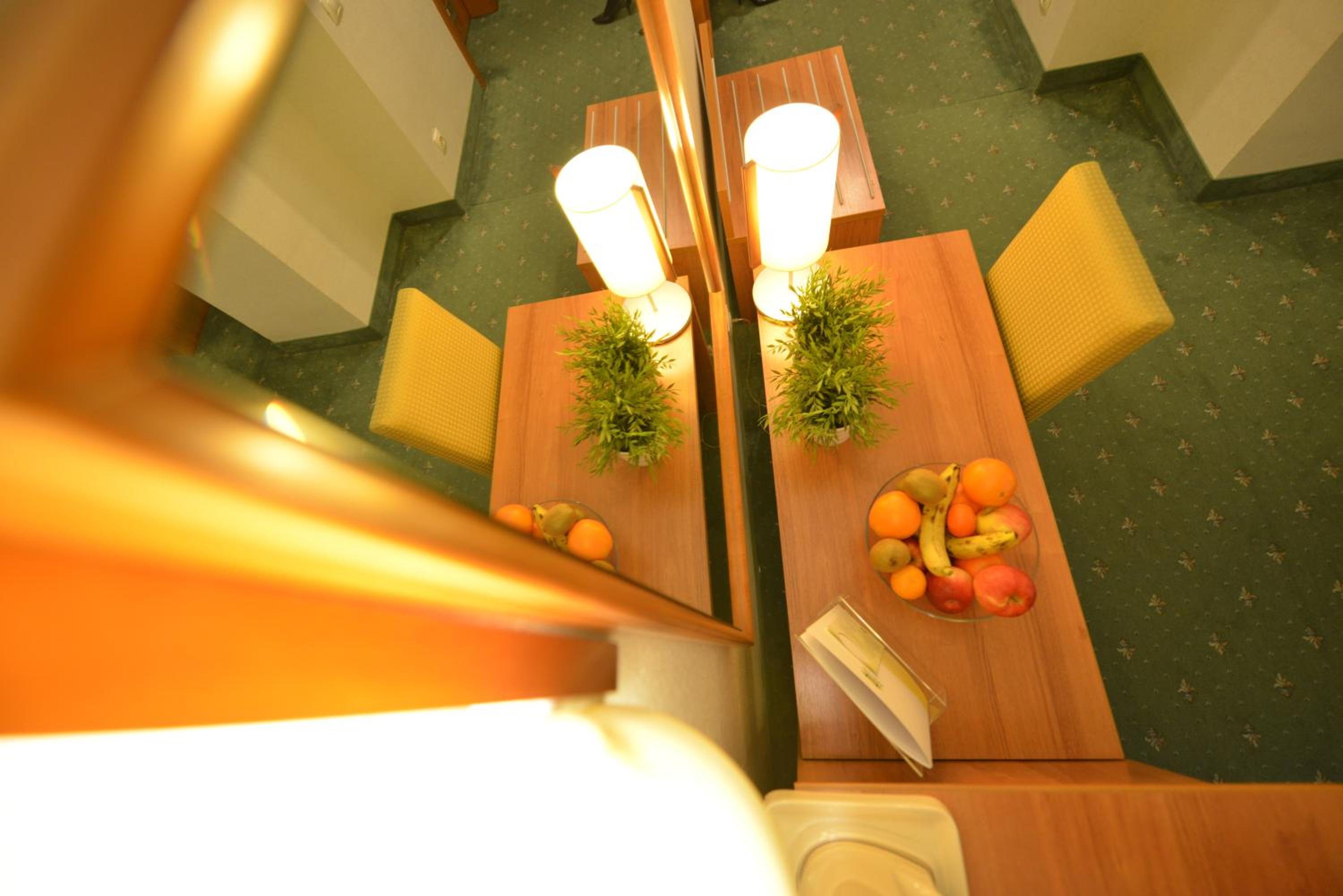 Double Room - Photo 6