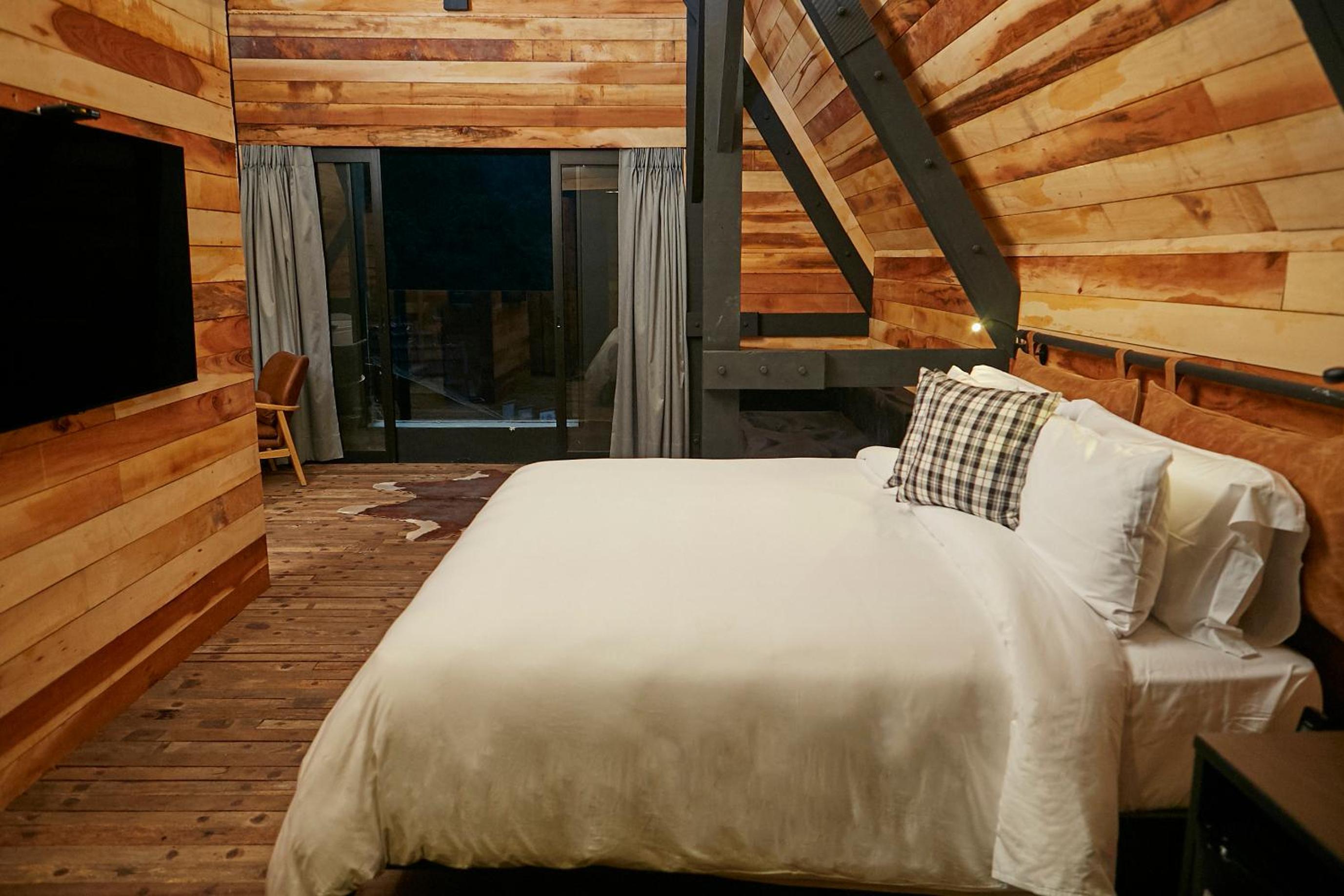 Deluxe Double Room with Bath