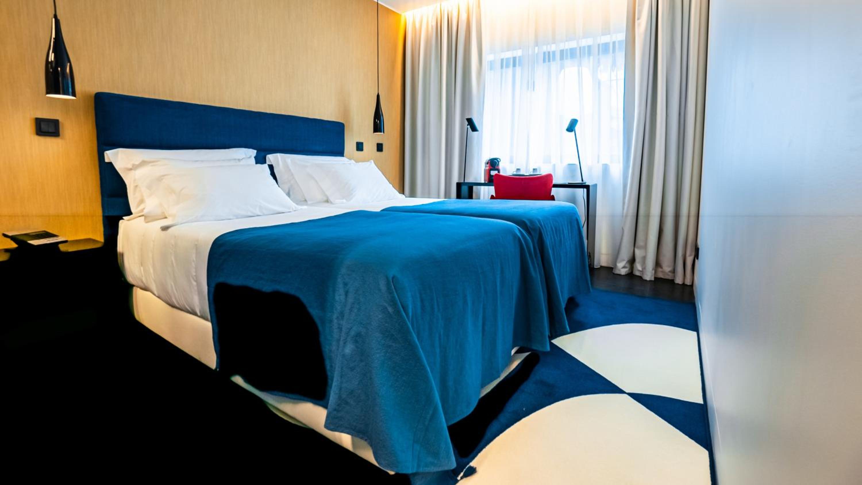 Economy Twin Room - Photo 5