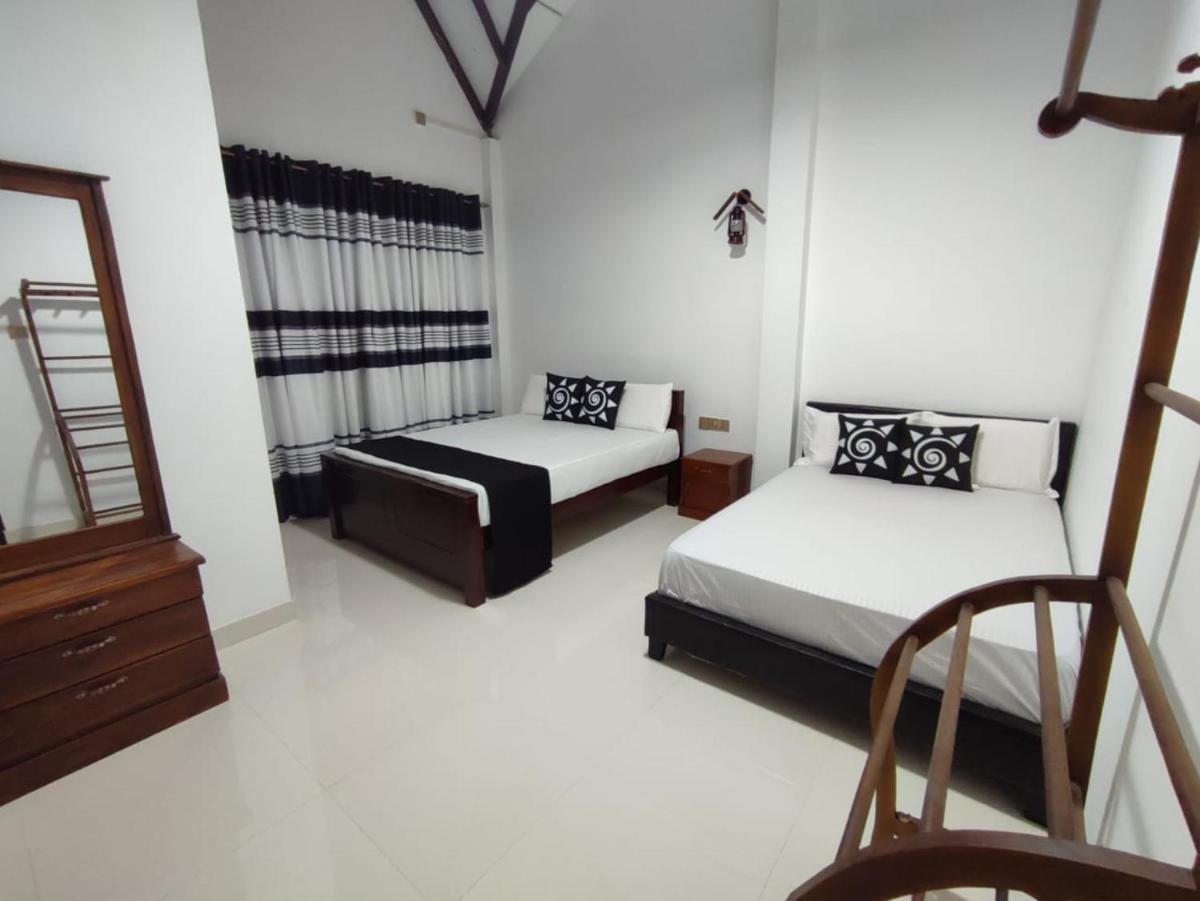Family Room with Bathroom photo 2