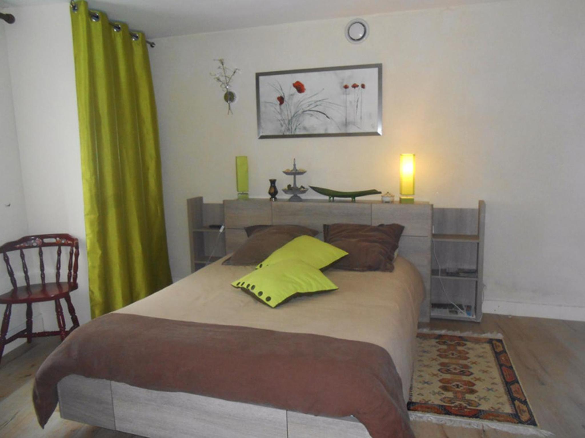 Family Studio - Photo 1