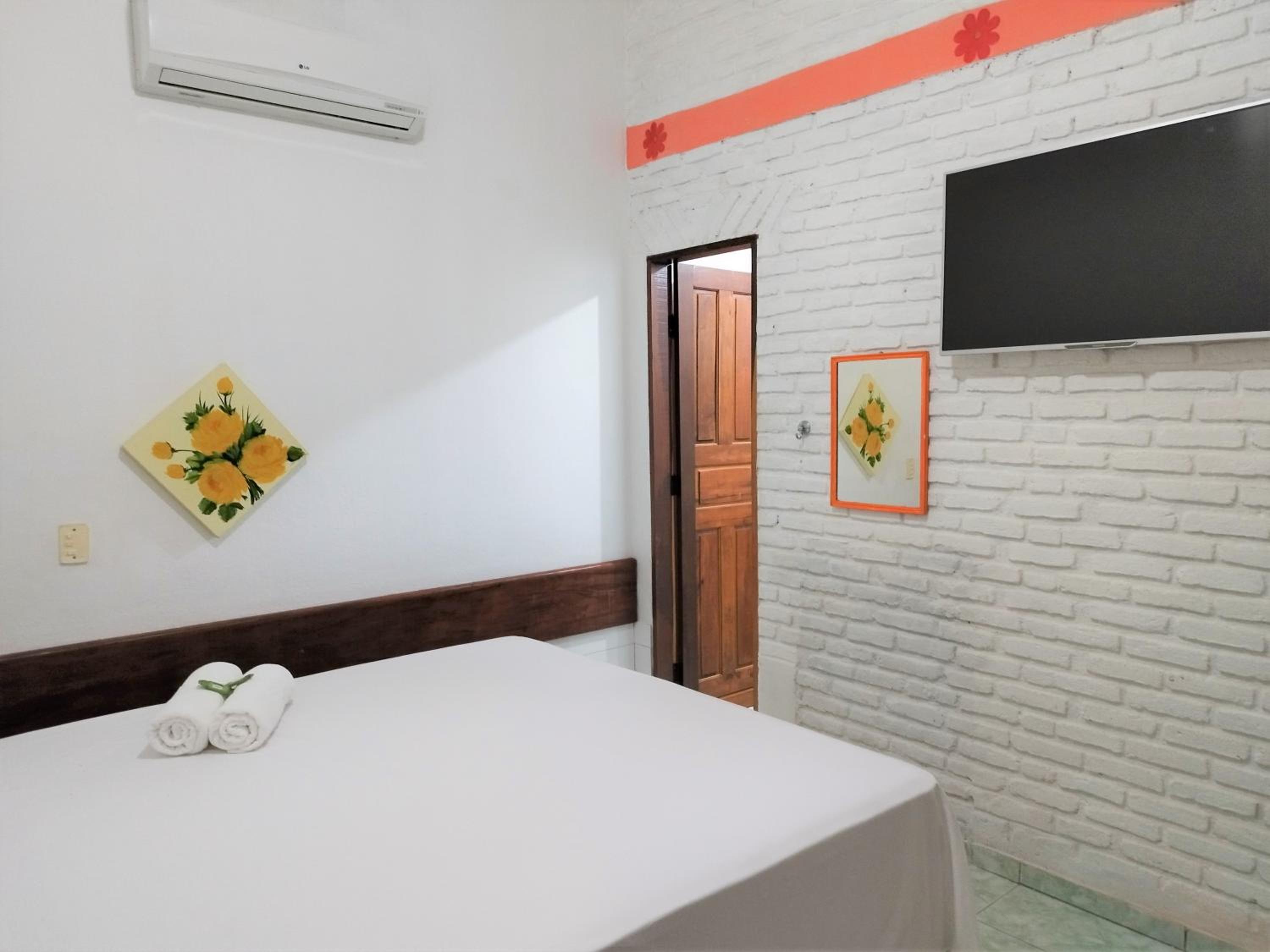 Double Room - Photo 9