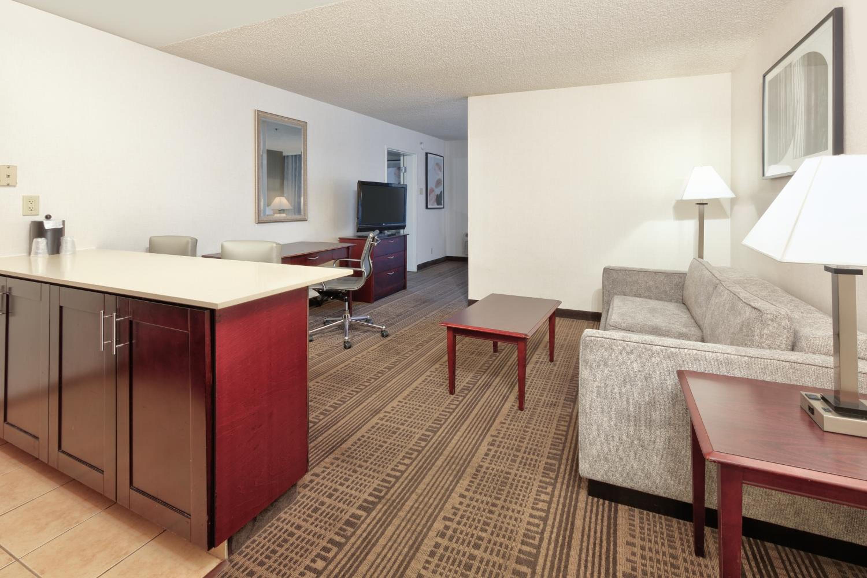 One-Bedroom King Suite - Photo 2