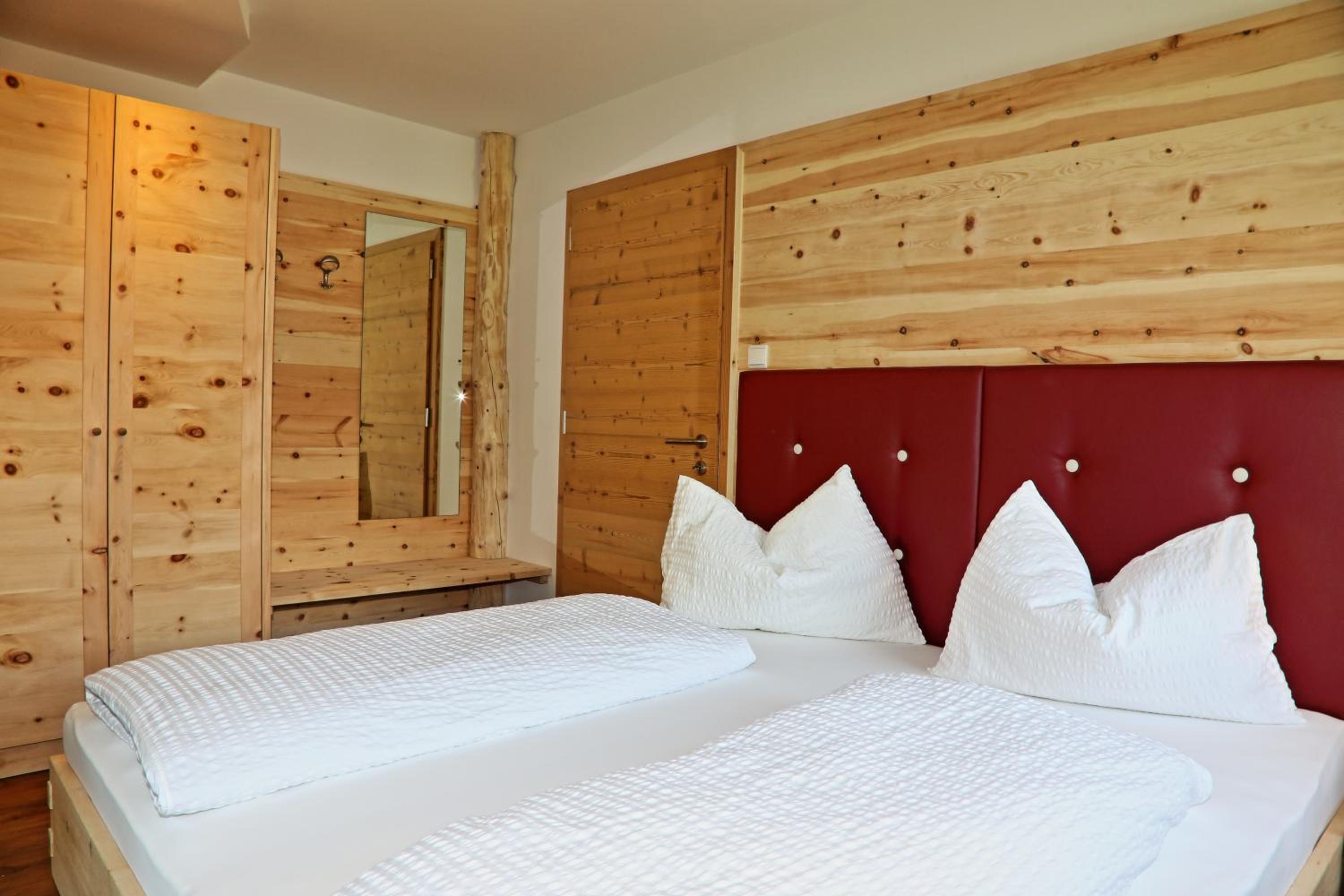 Double Room - Photo 7