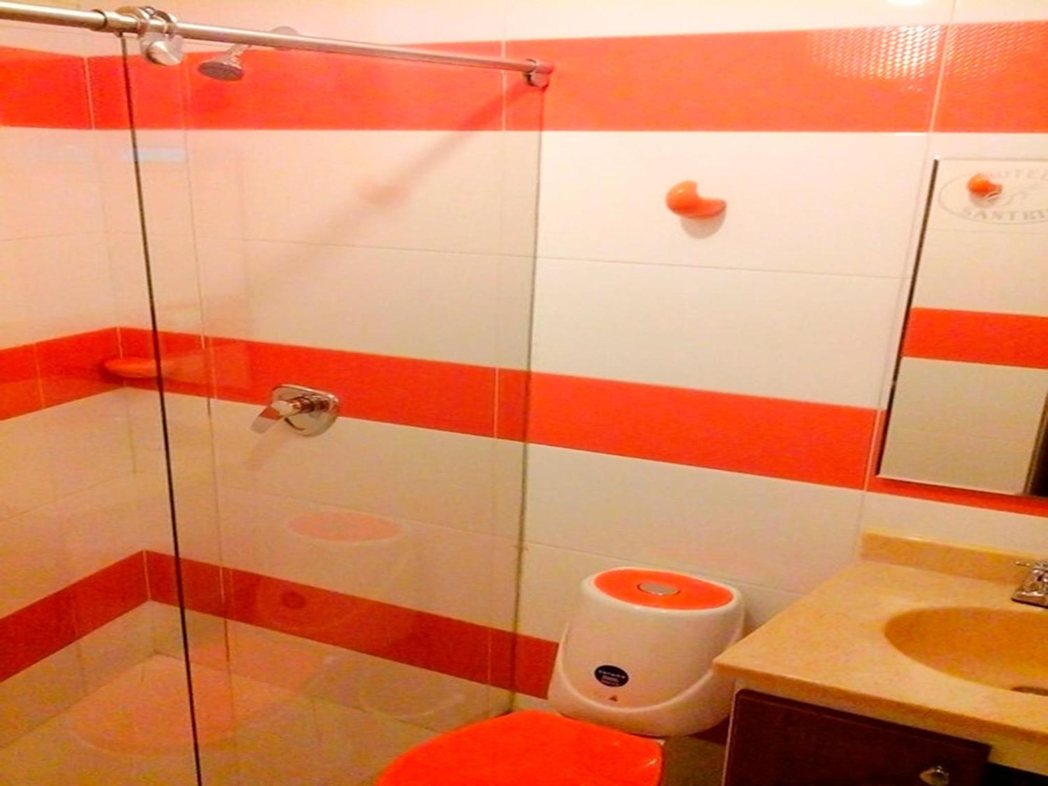Deluxe Queen Room with Two Queen Beds photo 2