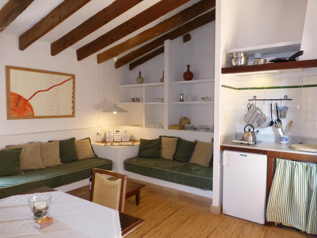 Apartment with Terrace photo 2