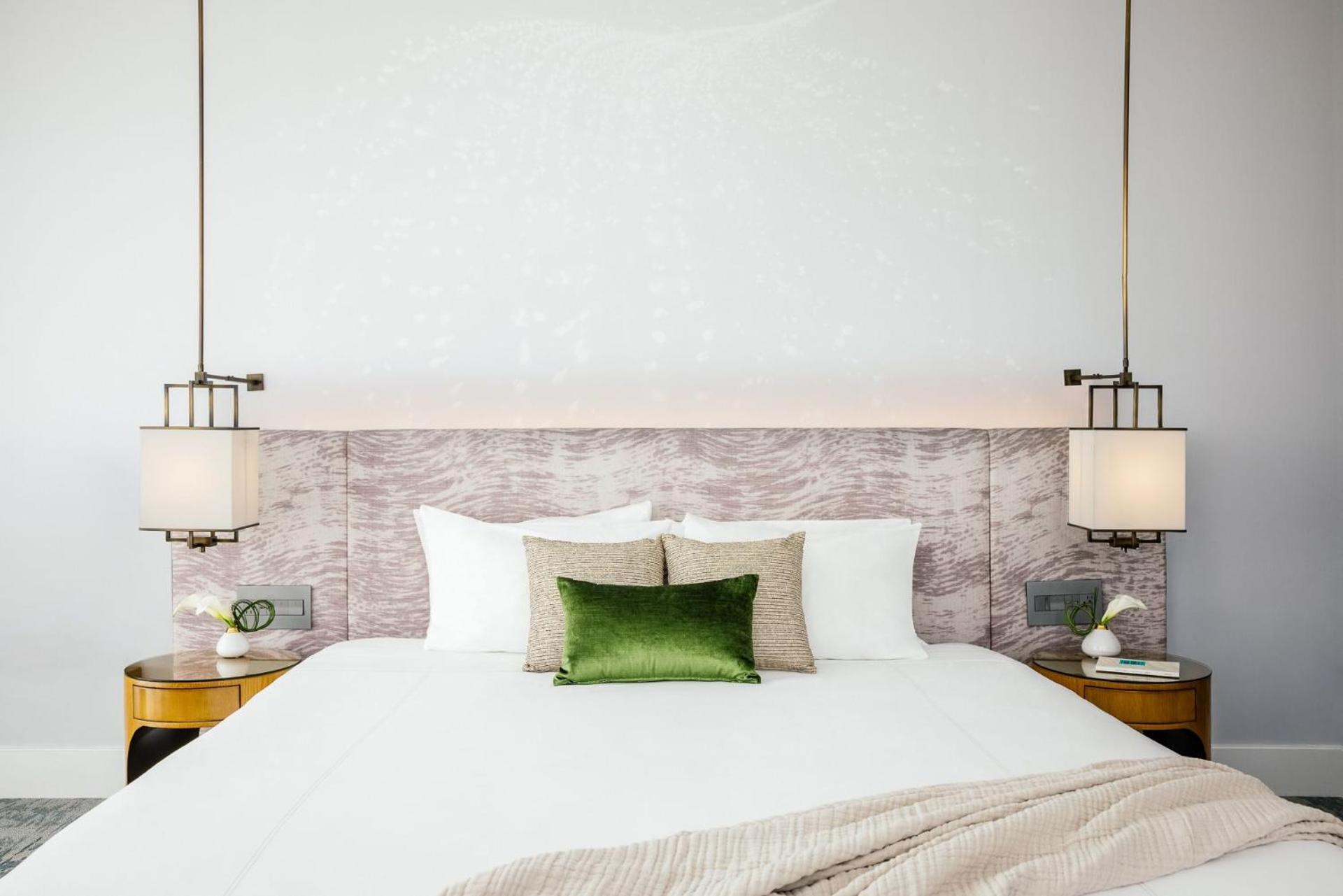 King Room - Silver - Photo 3