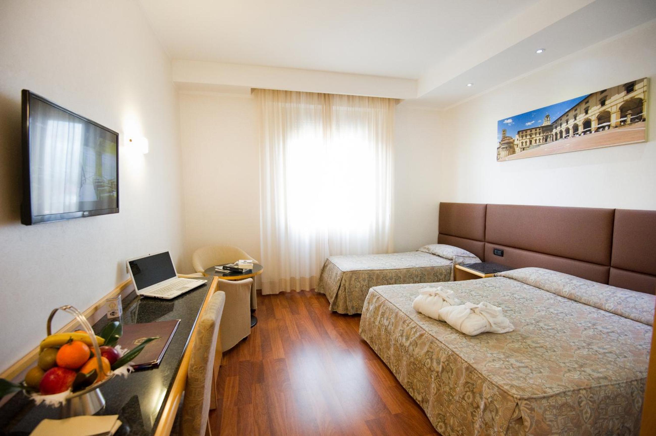 Triple Room - Photo 2