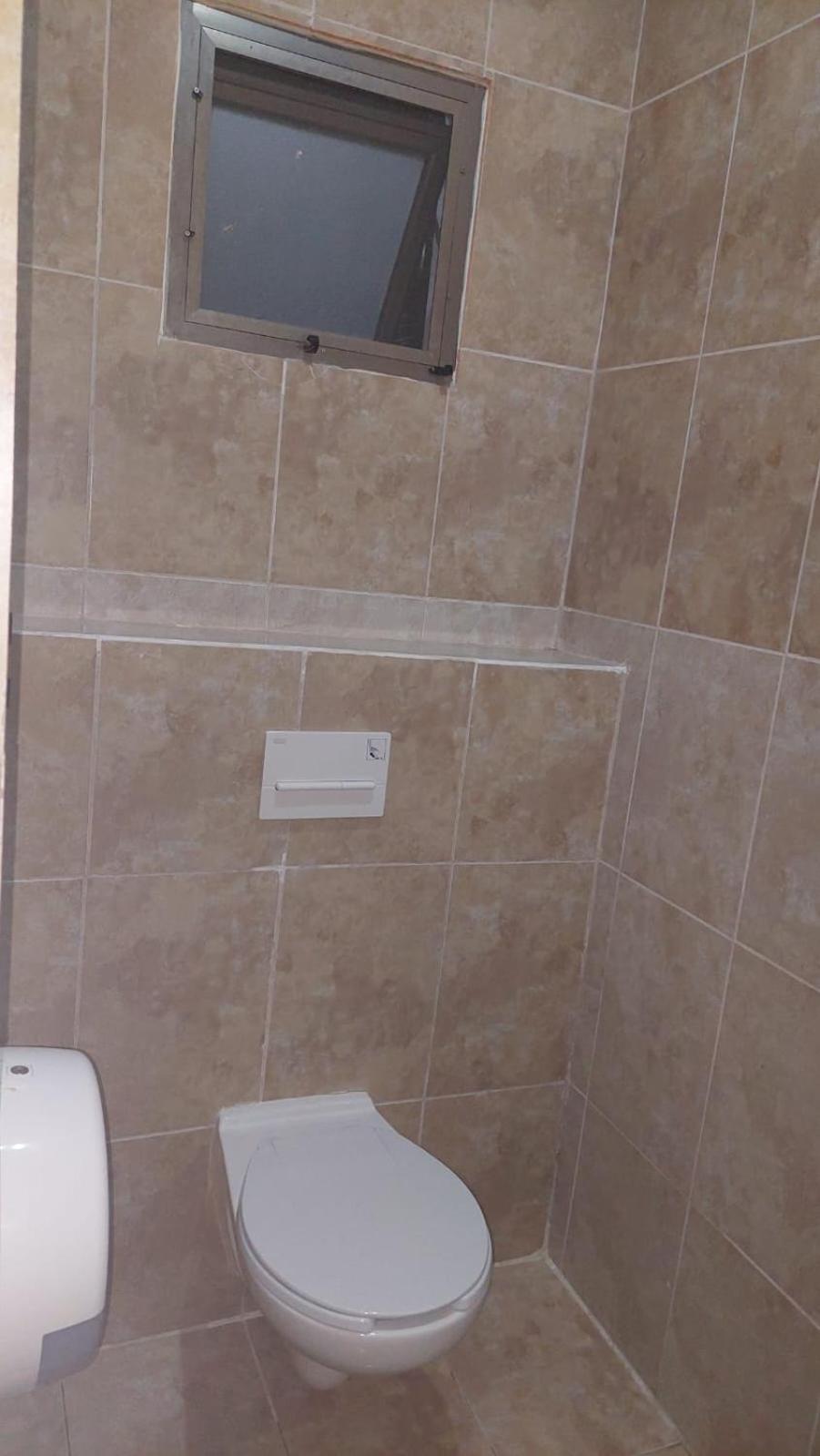 Deluxe Suite with Spa Bath photo 2