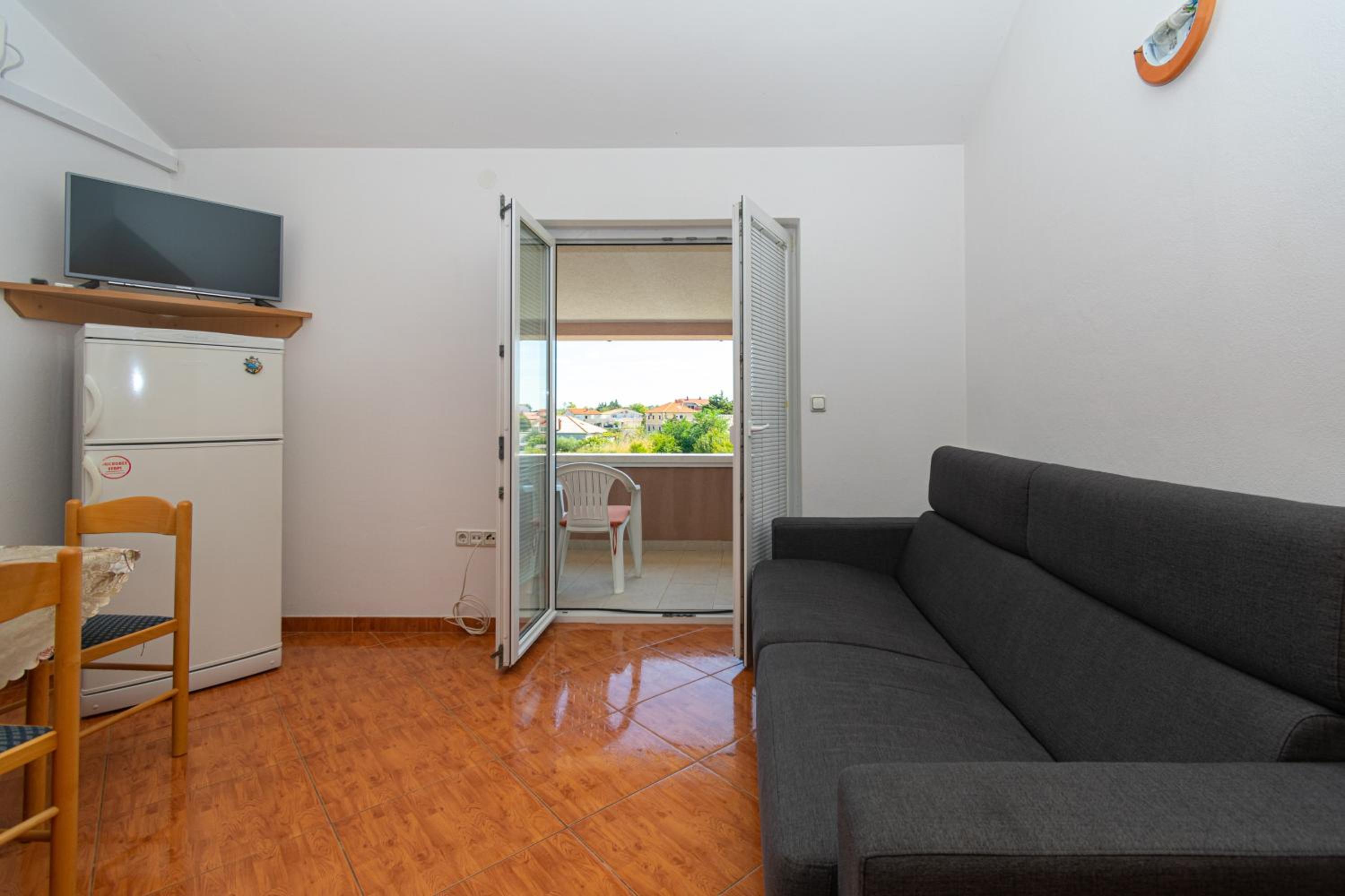 One-Bedroom Apartment with Balcony photo 1