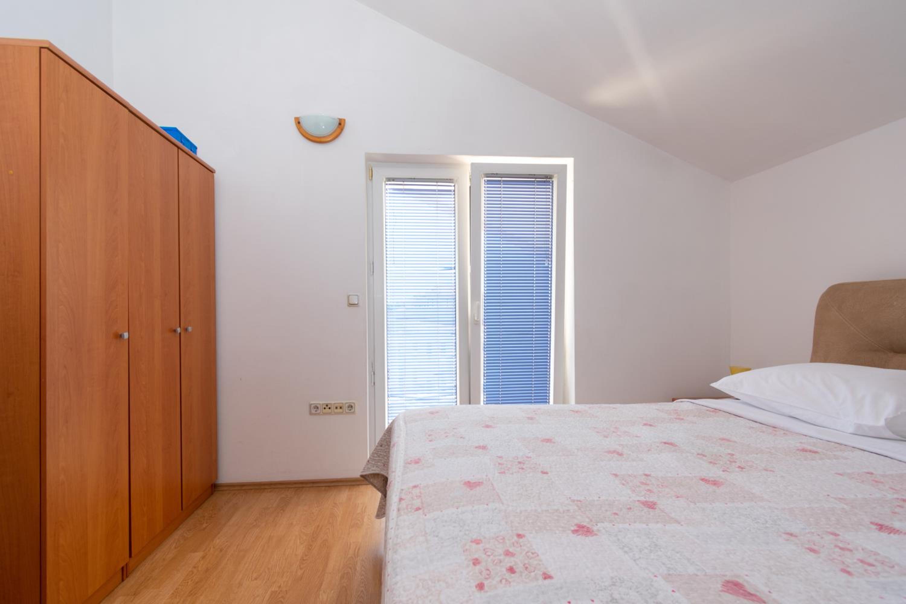 Two-Bedroom Apartment with Terrace photo 3