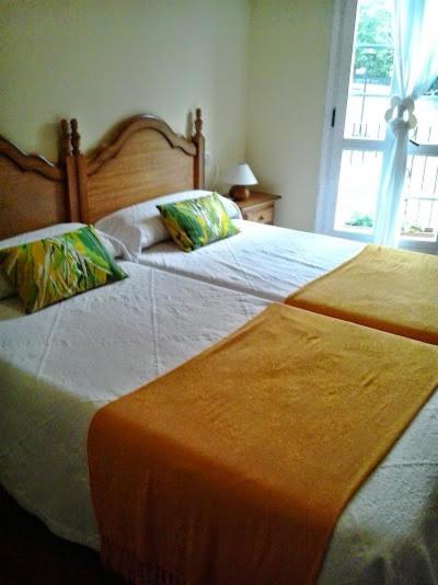 Double or Twin Room - Photo 9
