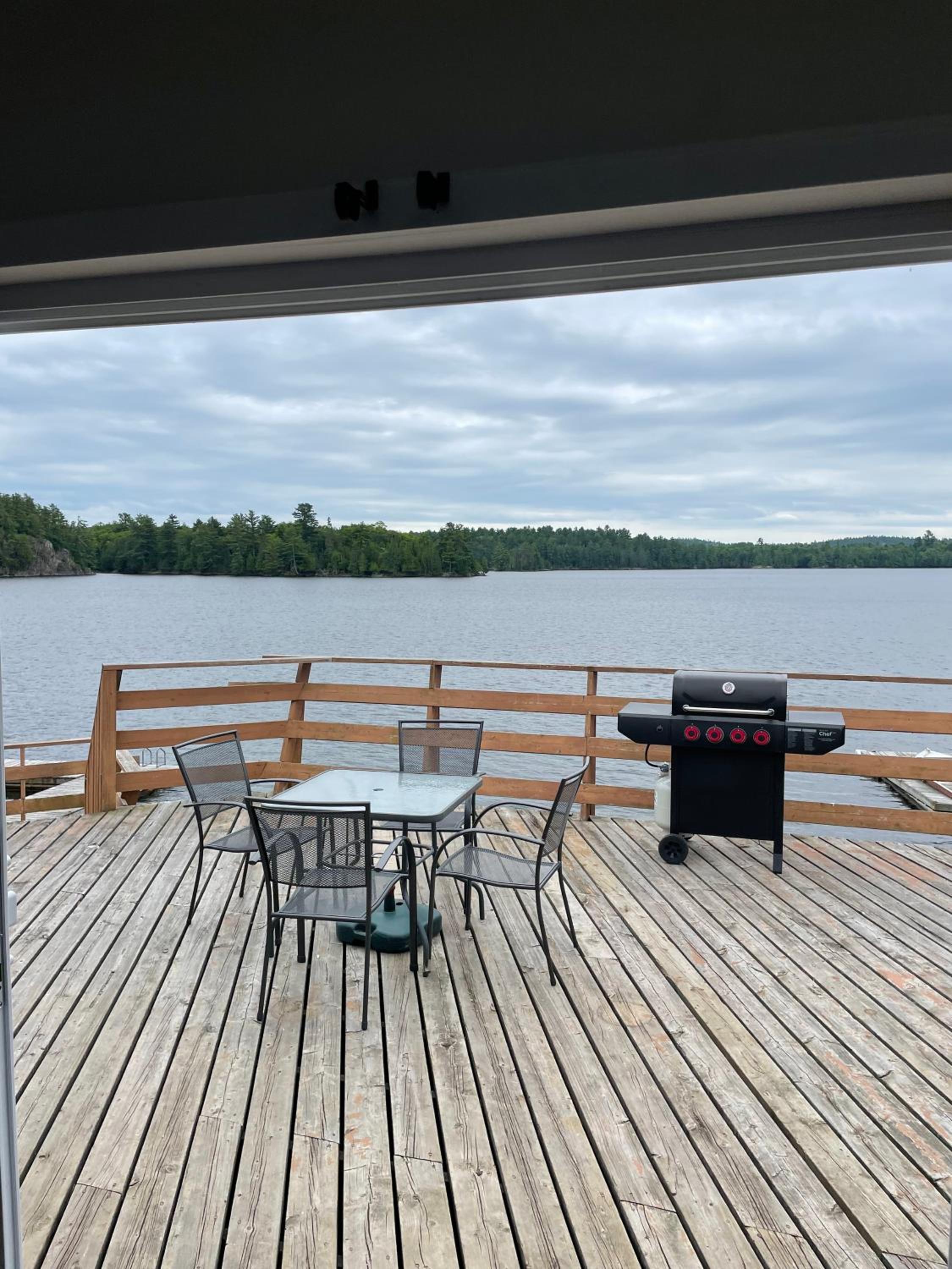 Suite with Lake View photo 2