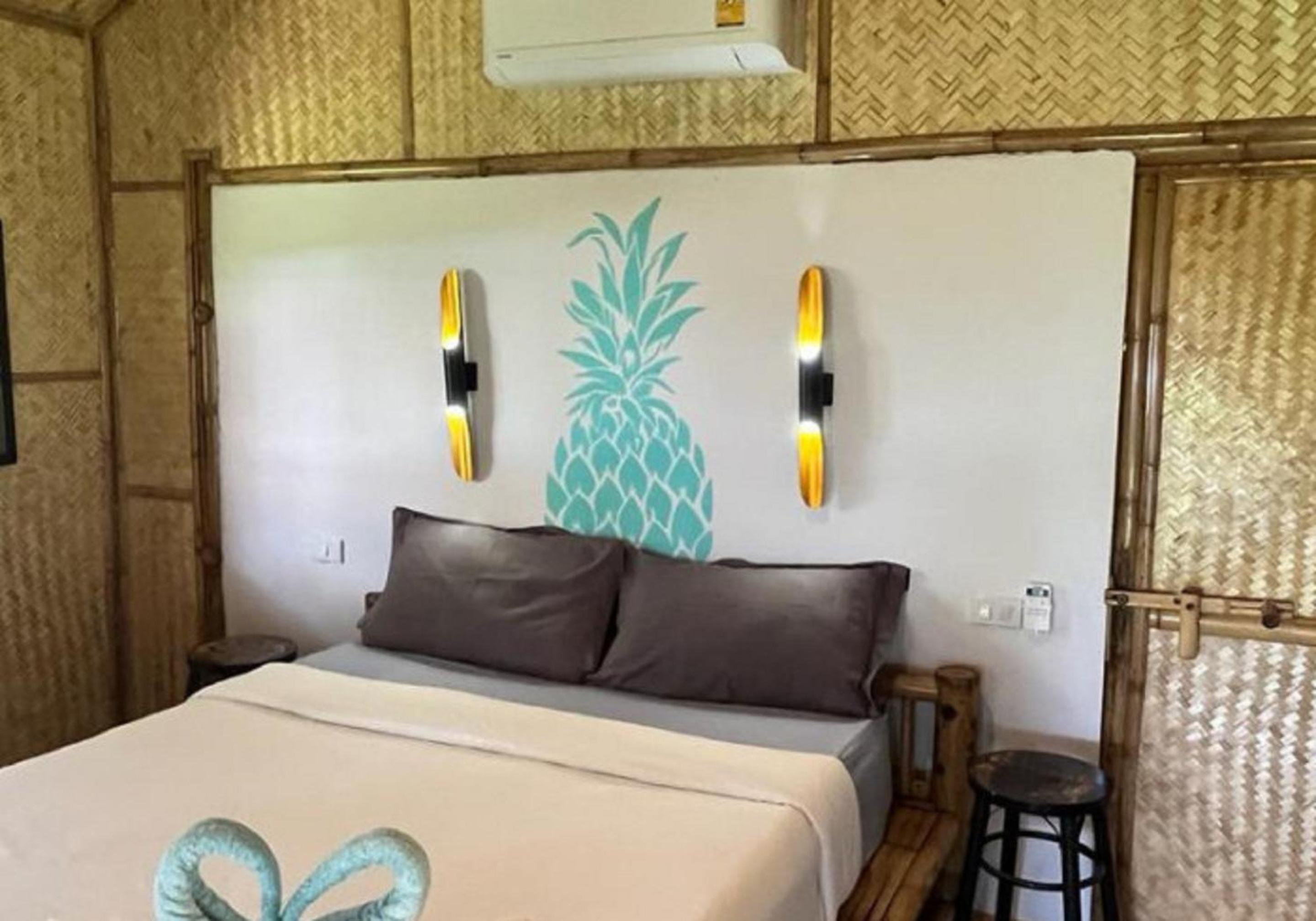 Bungalow with Sea View - Photo 7