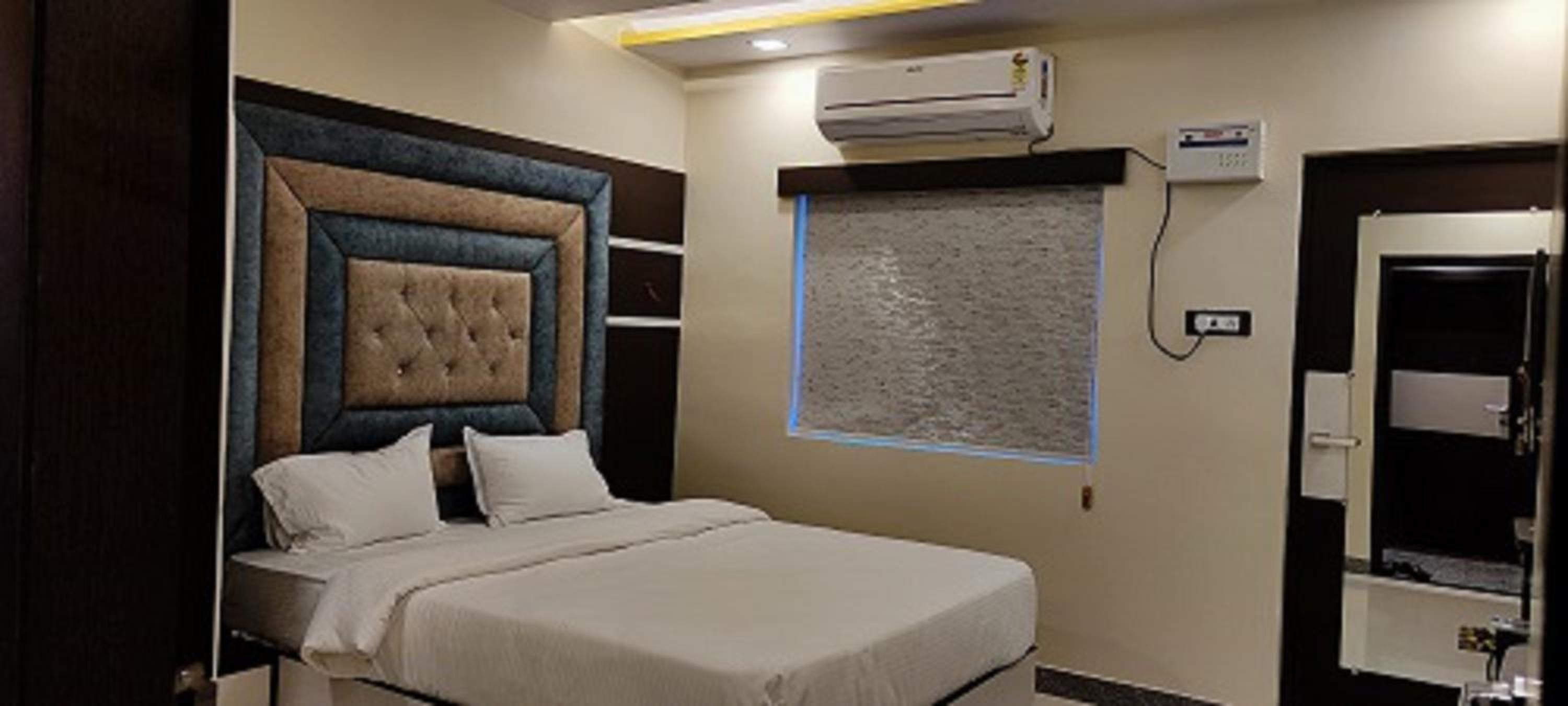 Superior King Room photo 3