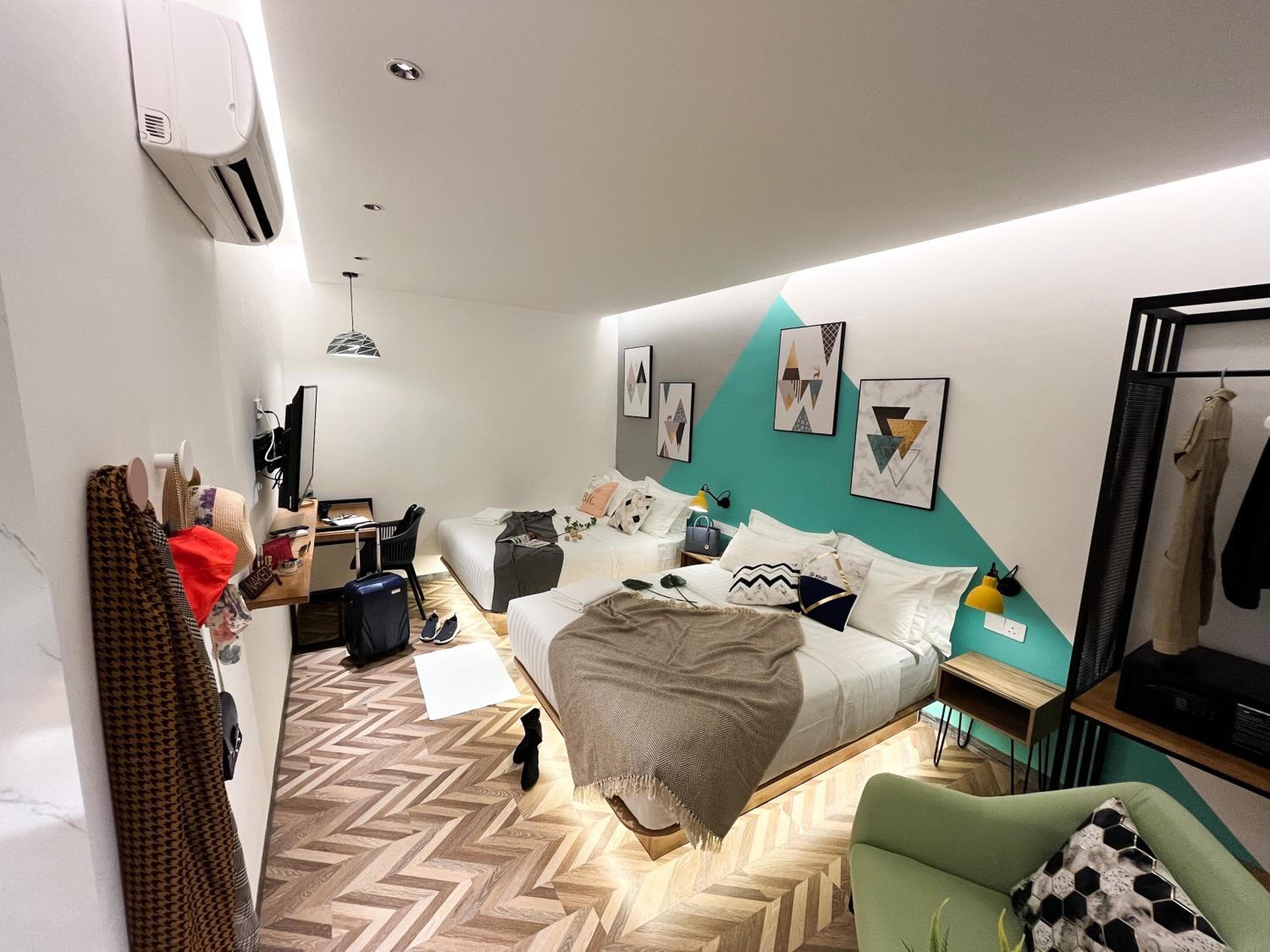Deluxe Family Room 4 Pax photo 2