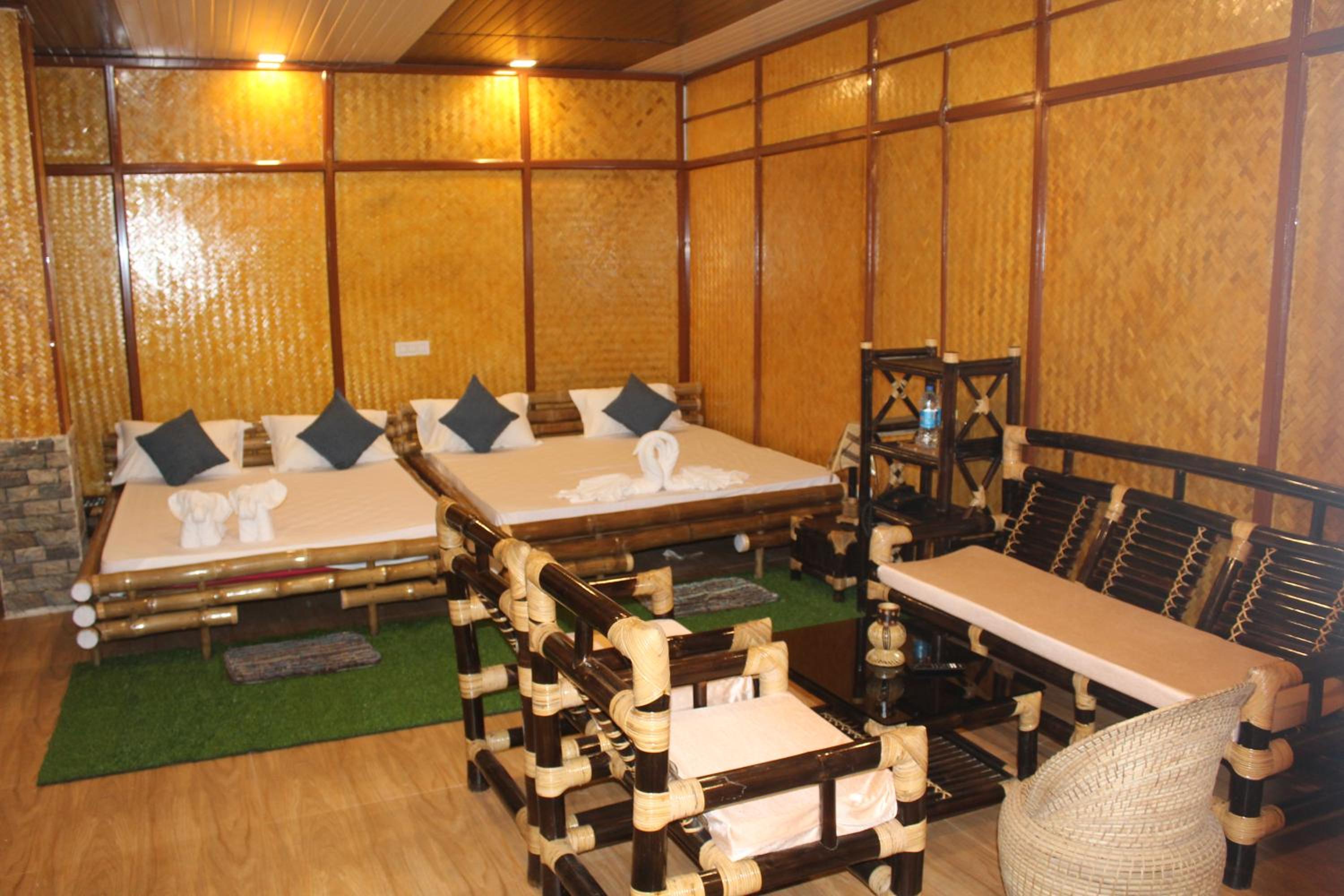 King Room With Two King Beds photo 3