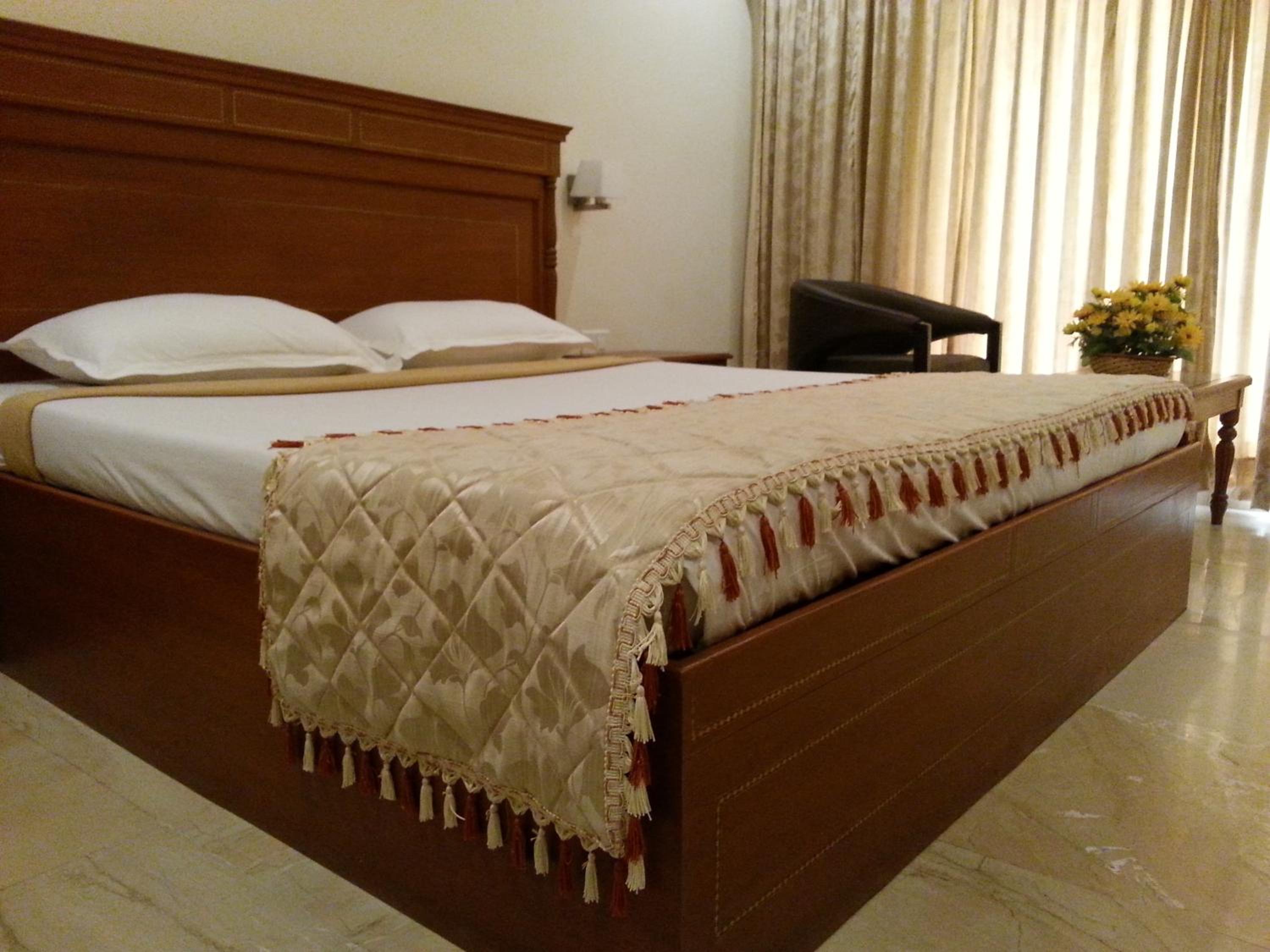 Standard Double or Twin Room - Photo 6