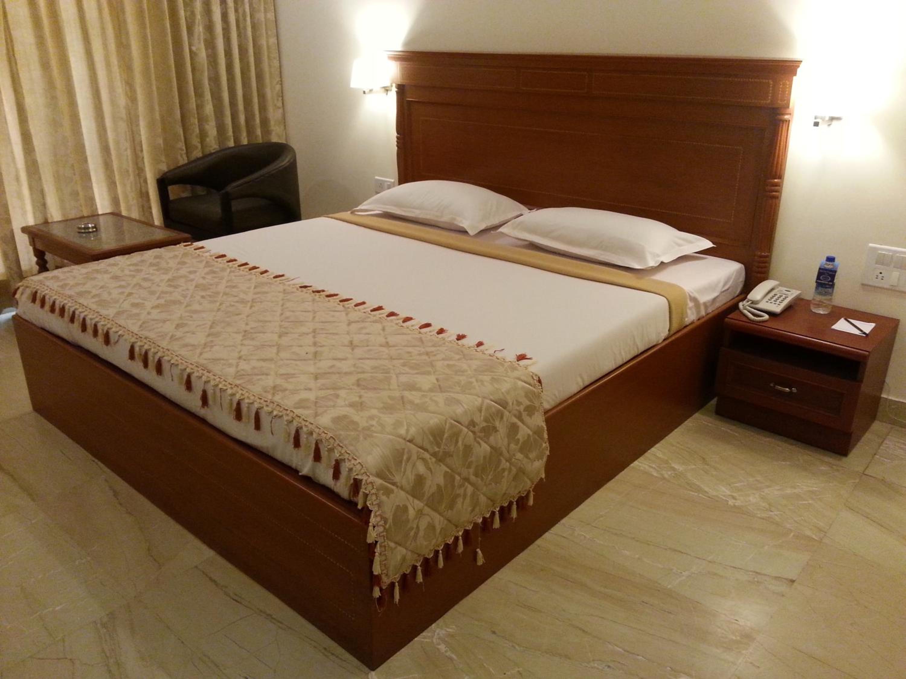 Standard Double or Twin Room - Photo 1