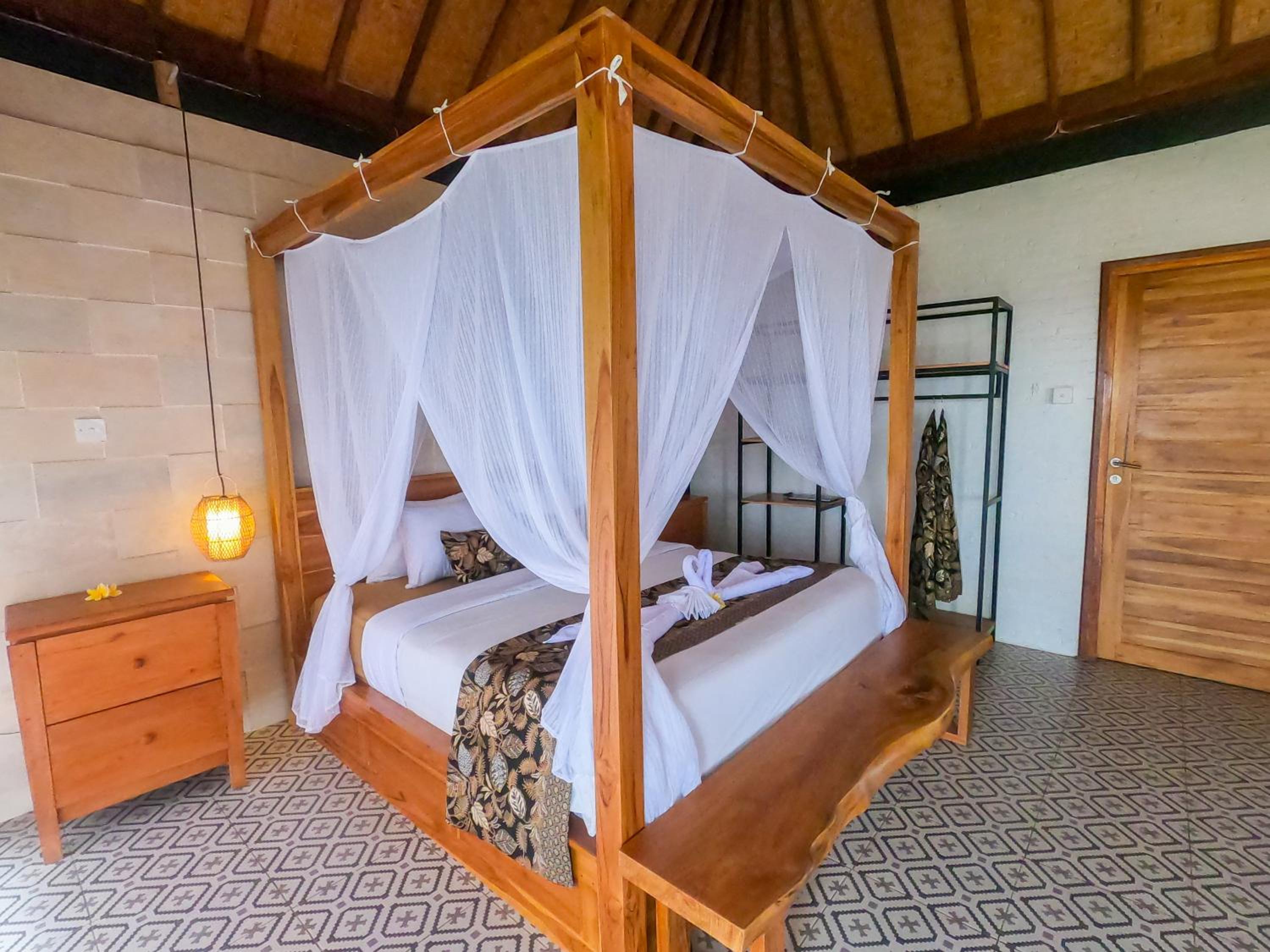 Double Room with Balcony and Sea View - Photo 1