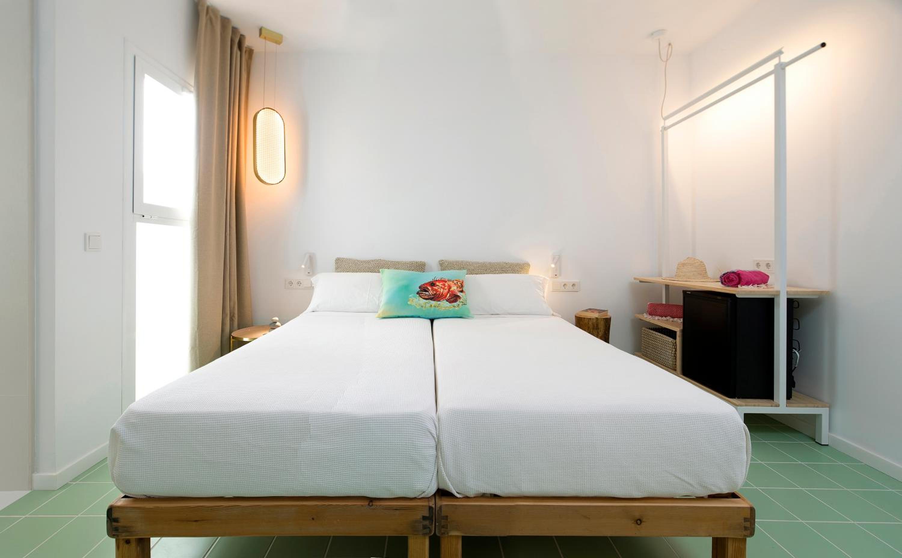 Interior Standard Twin Room - Photo 5