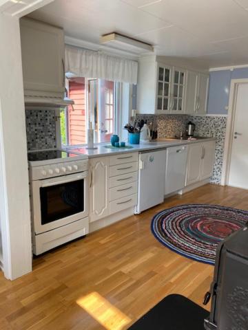 Four-Bedroom House photo 3