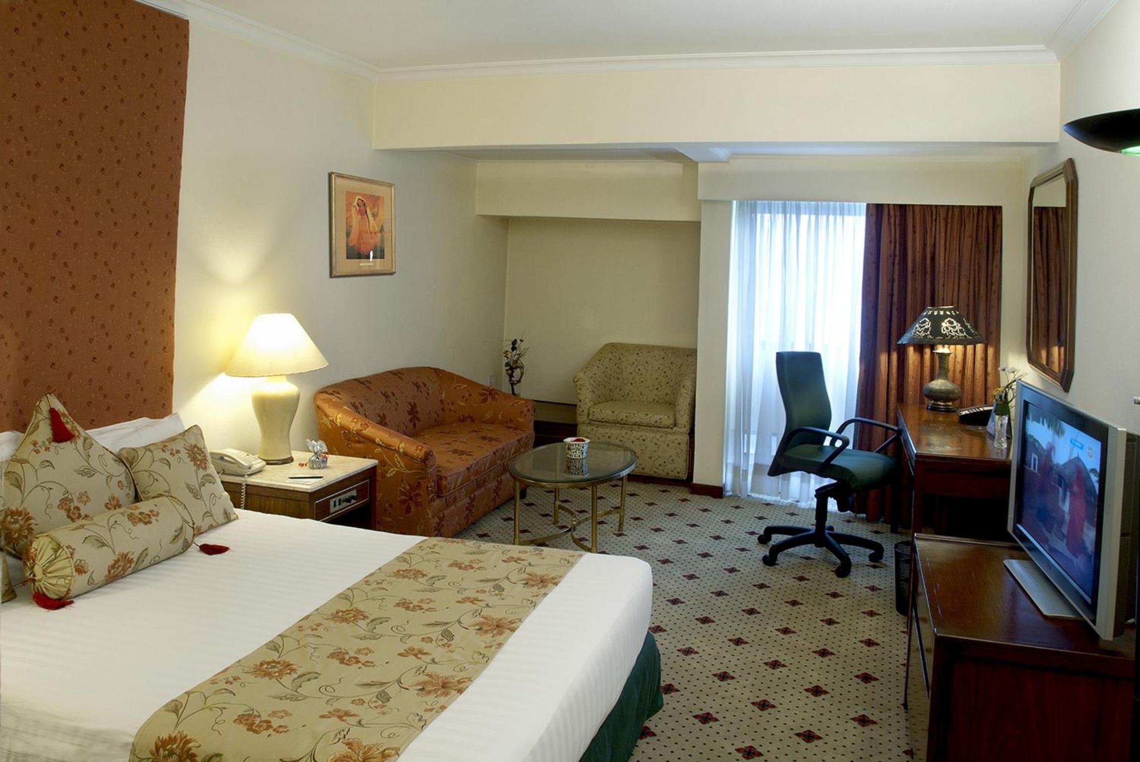 Business Club Room