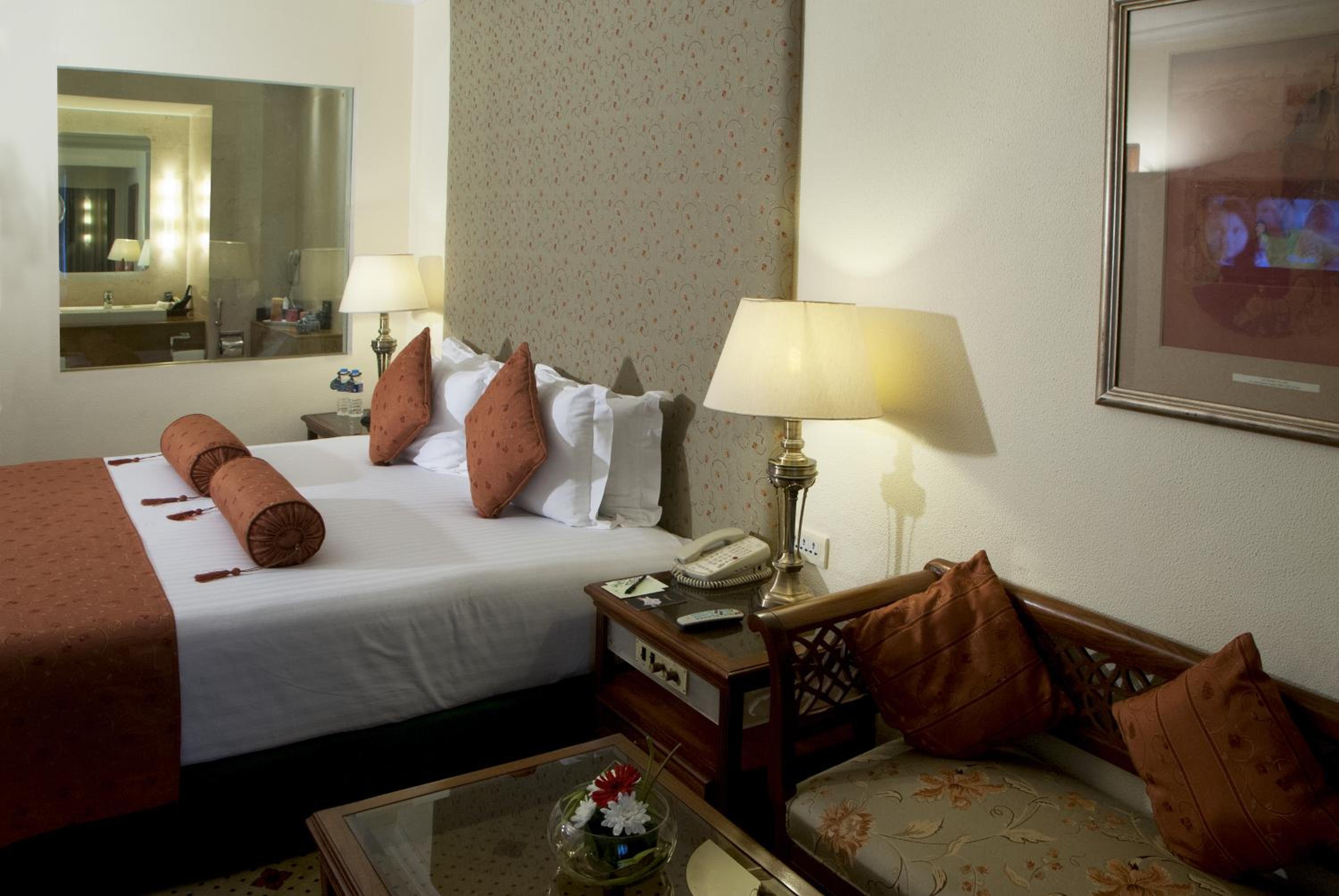 Executive Club Room photo 3