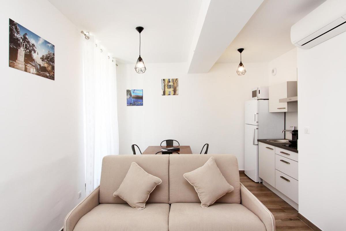 Standard Apartment photo 2