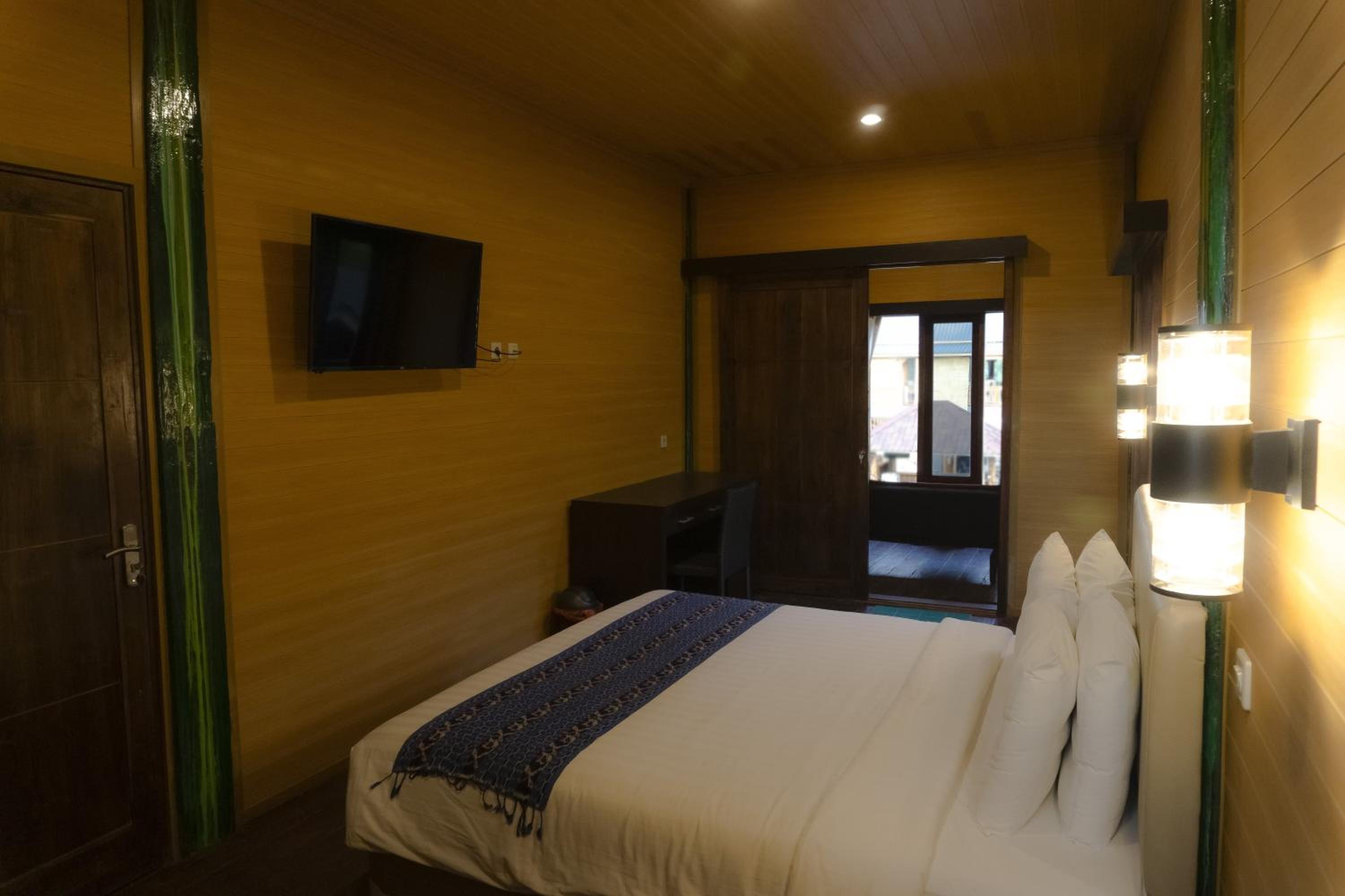 Deluxe Family Room - Photo 4