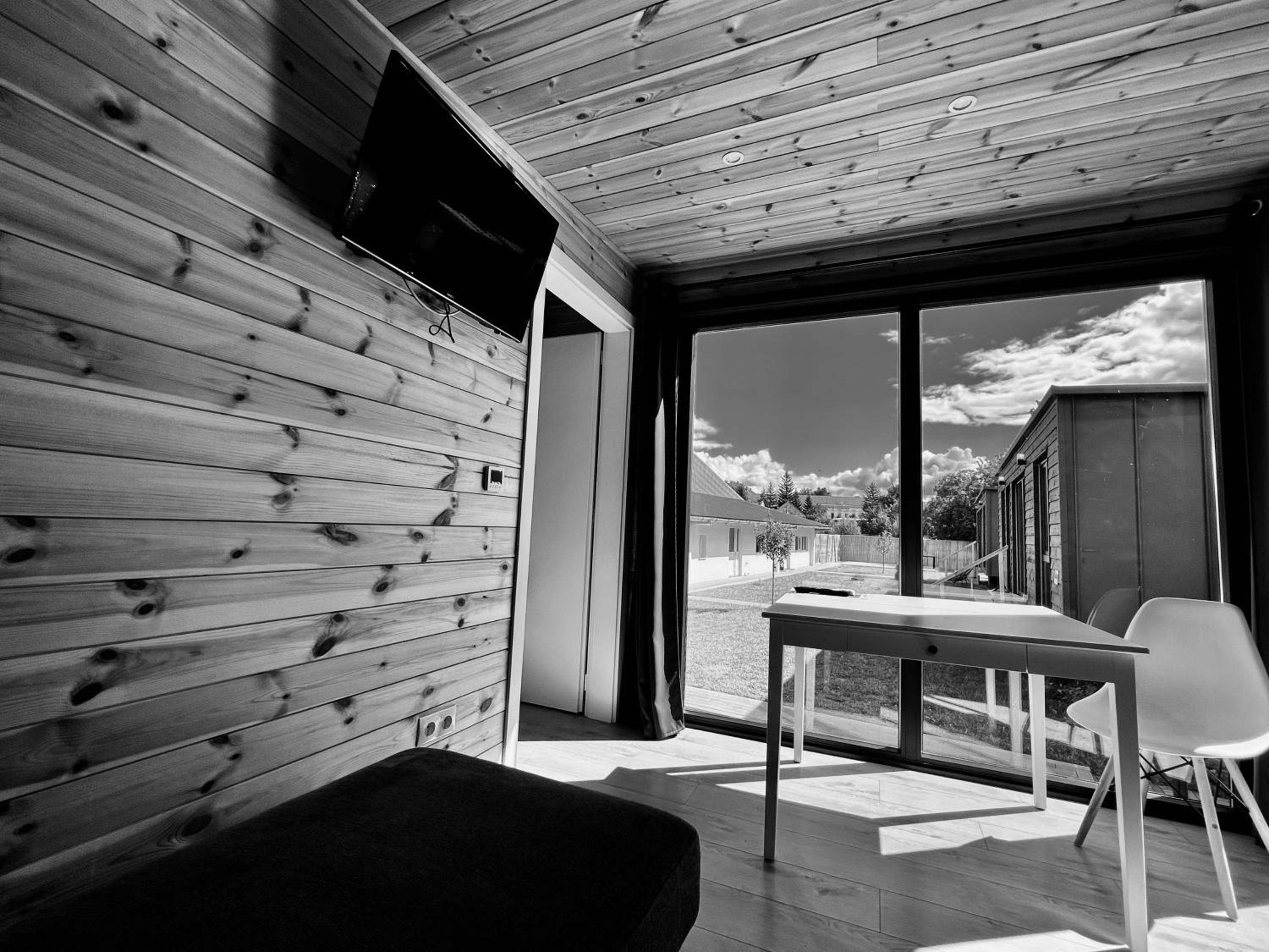 One-Bedroom Villa - Photo 17