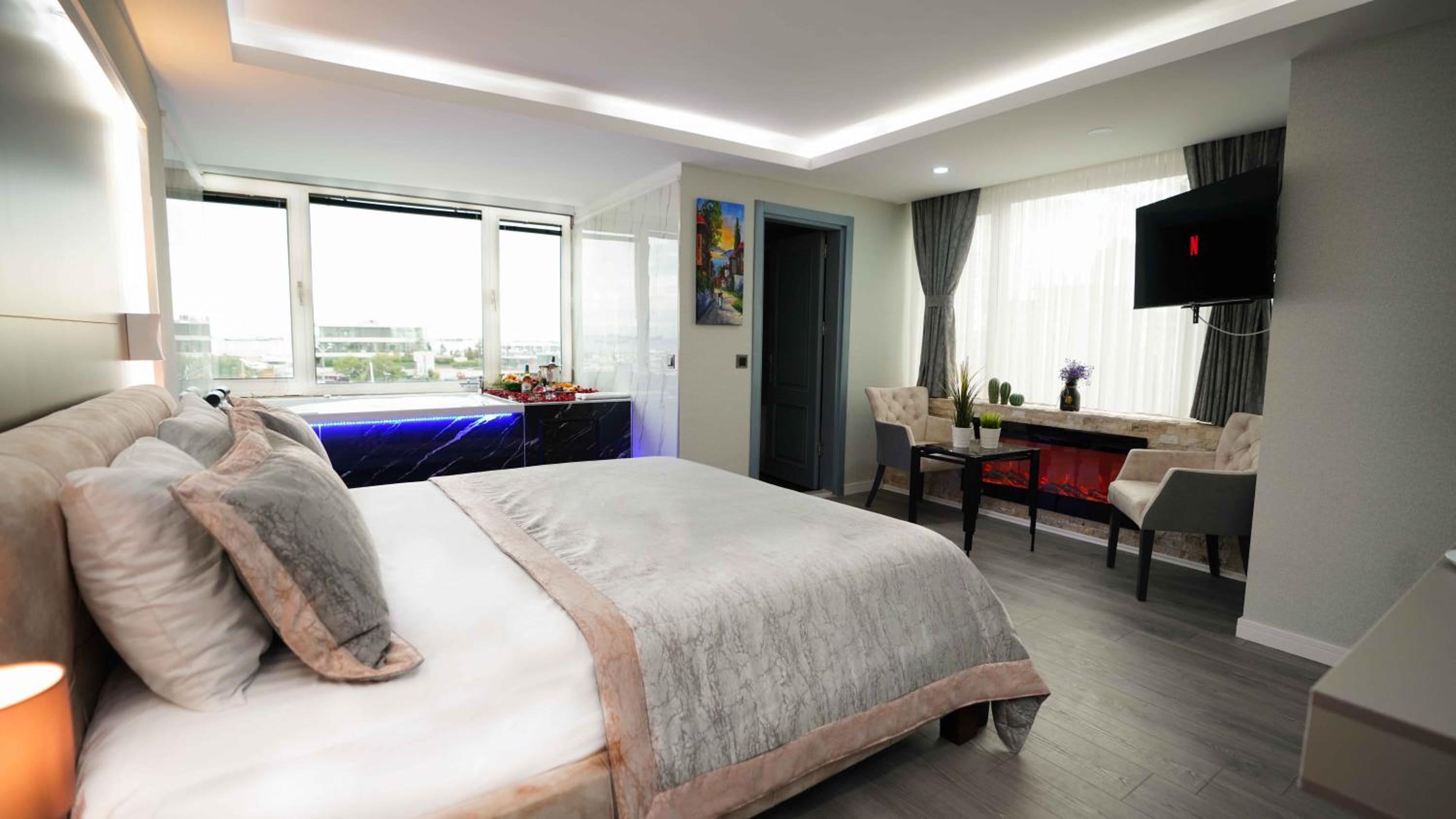 Queen Room with Spa Bath photo 2