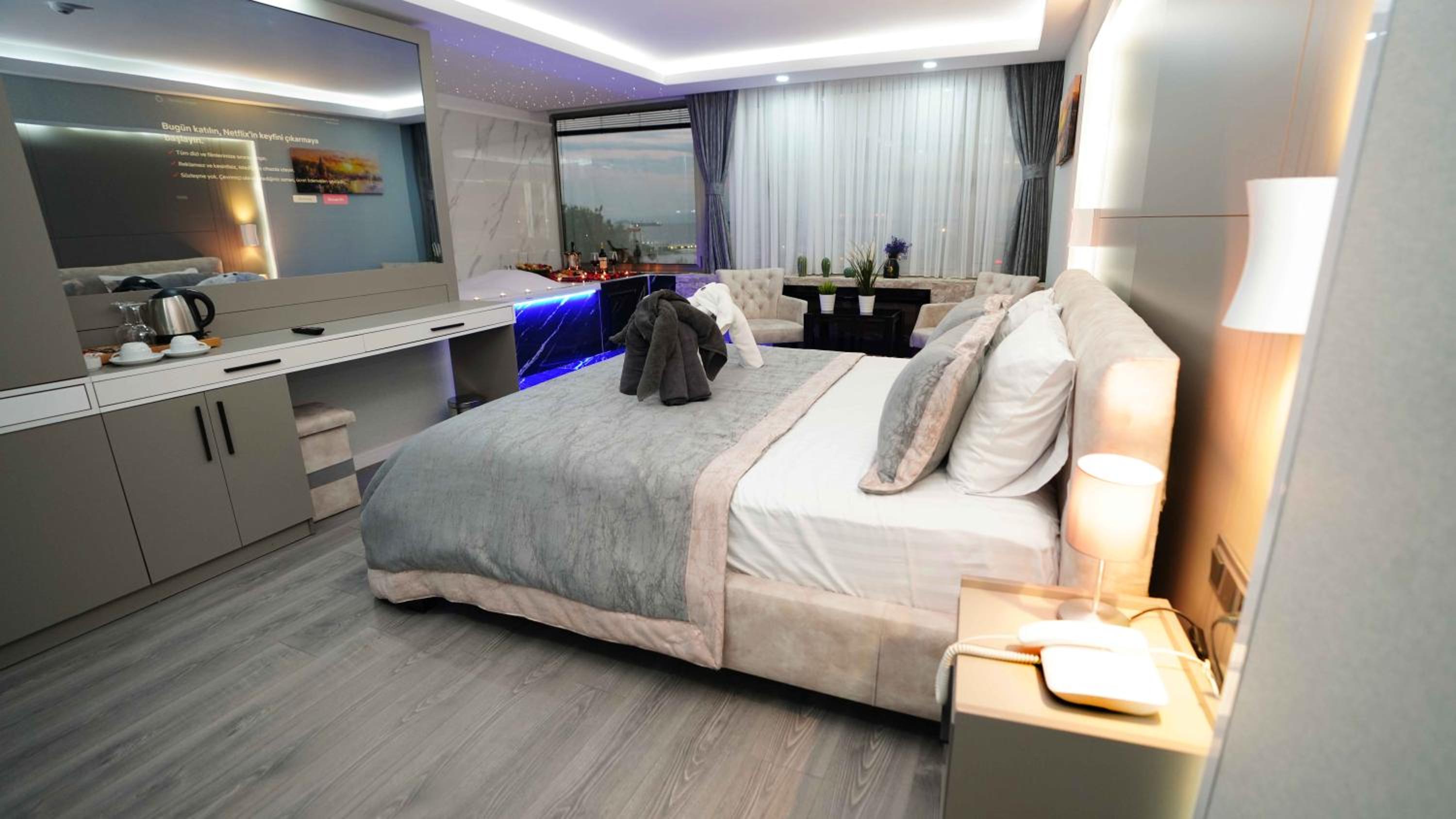 Queen Room with Spa Bath photo 3